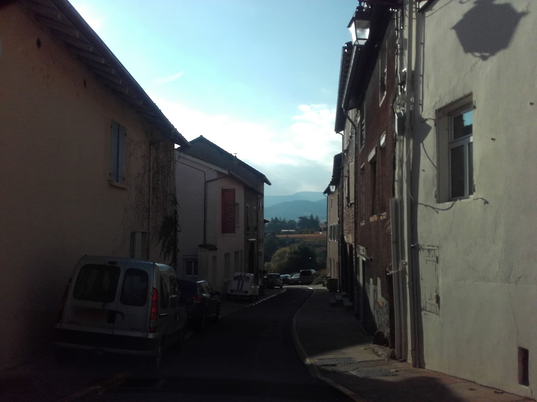 Street view near La Rose, Fleurie — © alexcorioze (CC BY-SA · Mapillary)