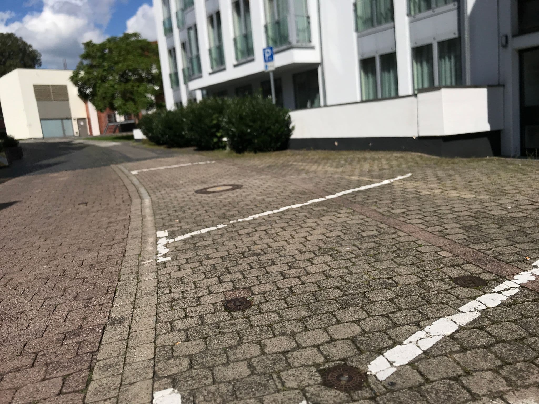 Street view near Kurhotel Bad Sooden Allendorf, Bad Sooden-Allendorf — © fuldata (CC BY-SA · Mapillary)