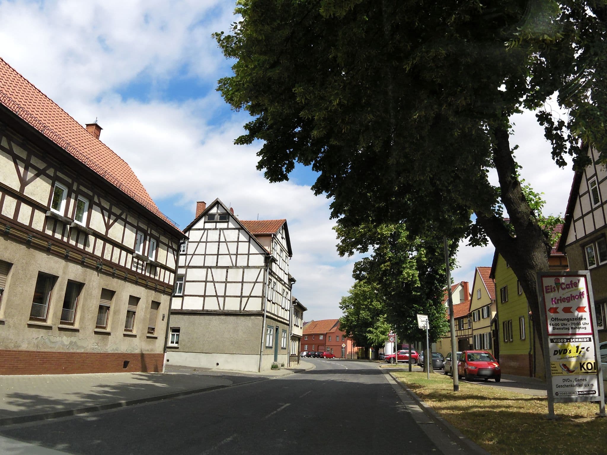Street view near Ferienwohnung Auf Dem Hofe, Bad Langensalza — © zoegglmeyr (CC BY-SA · Mapillary)