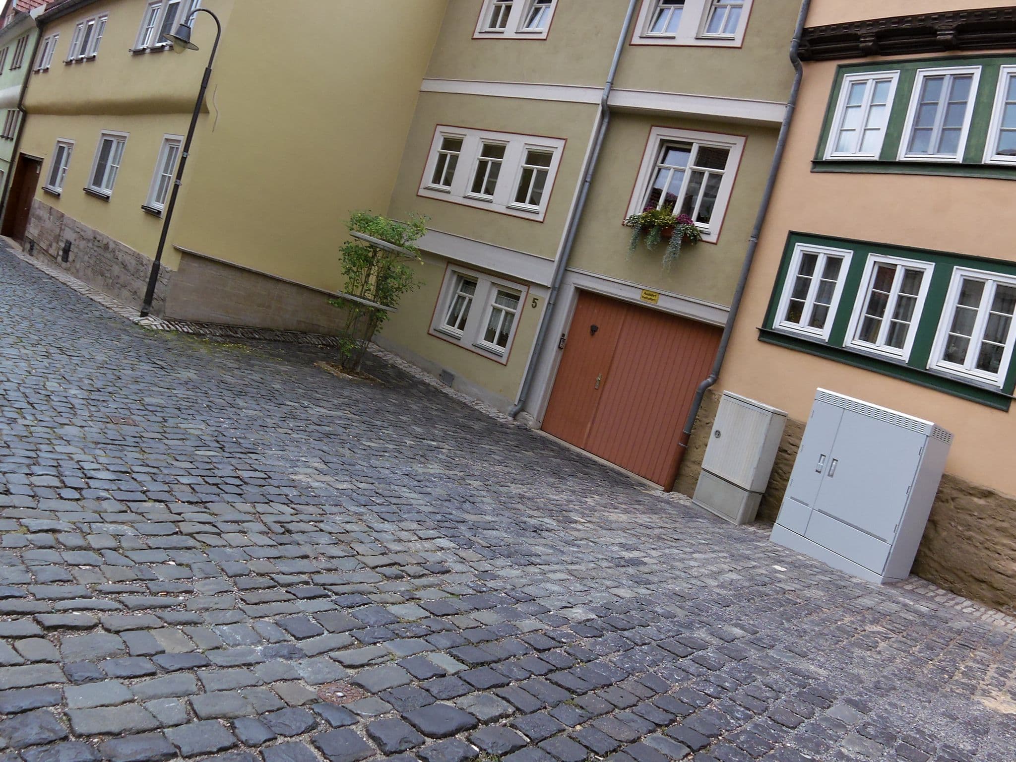 Street view near Pension Bergstube Inh. Jörg Schröder, Bad Langensalza — © zoegglmeyr (CC BY-SA · Mapillary)