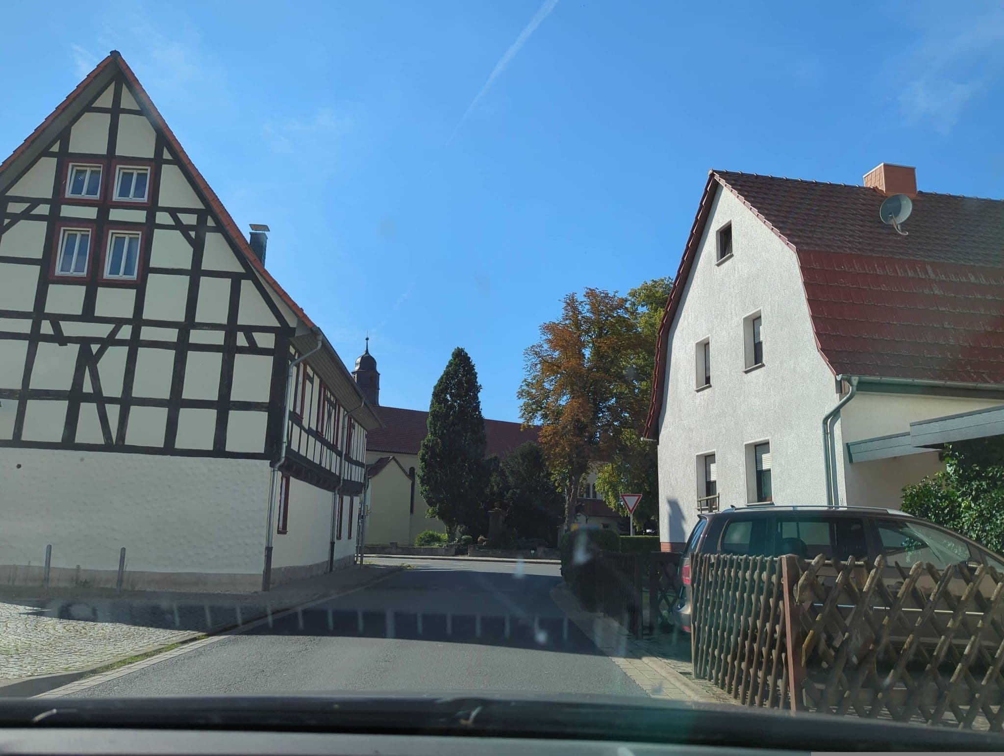 Street view near Ferienhaus Am Schloss, Teistungen — © AlexSpritze (CC BY-SA · Mapillary)