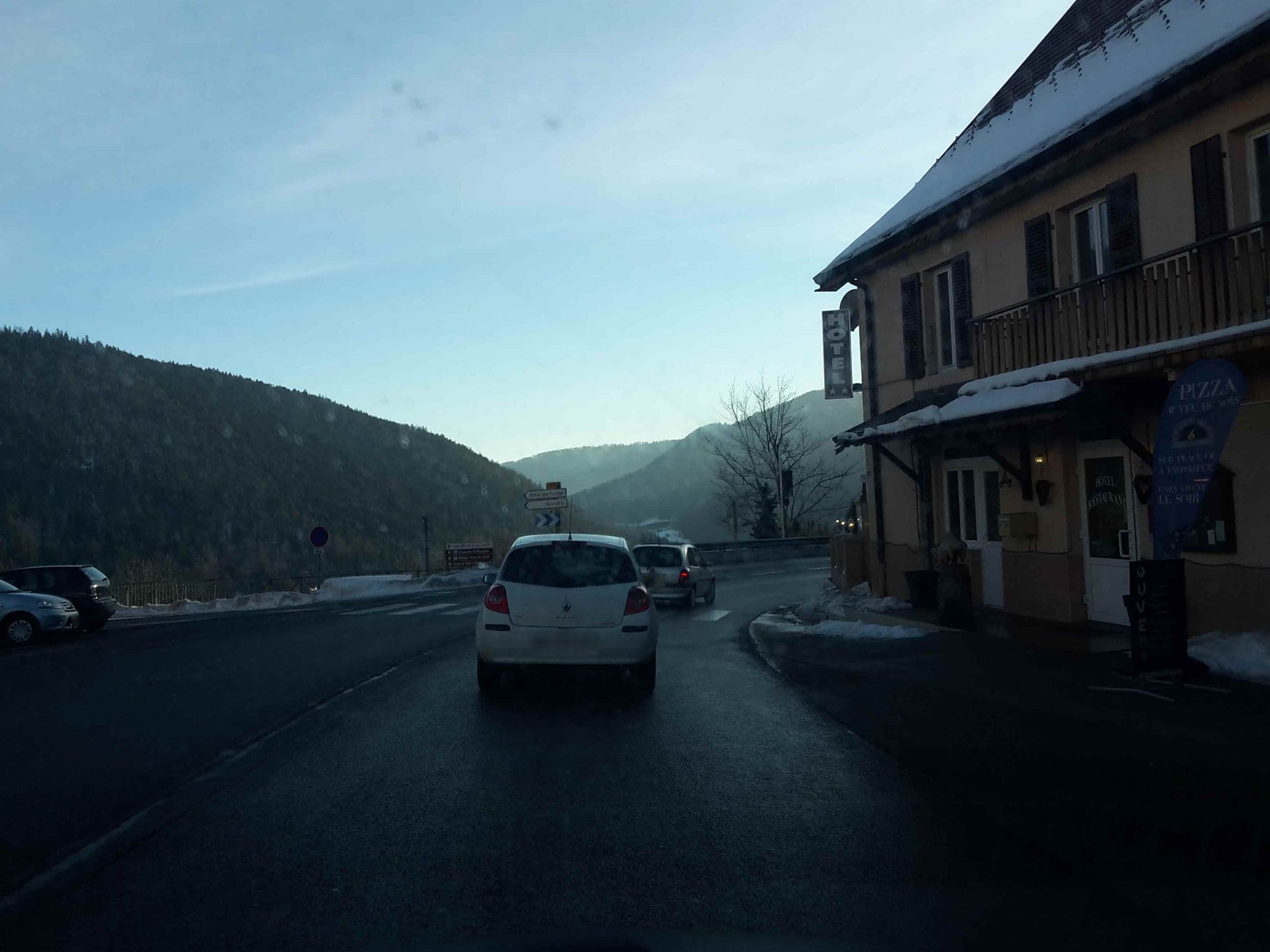 Street view near Hôtel-Restaurant de la Poste, Jougne — © etrimaille (CC BY-SA · Mapillary)