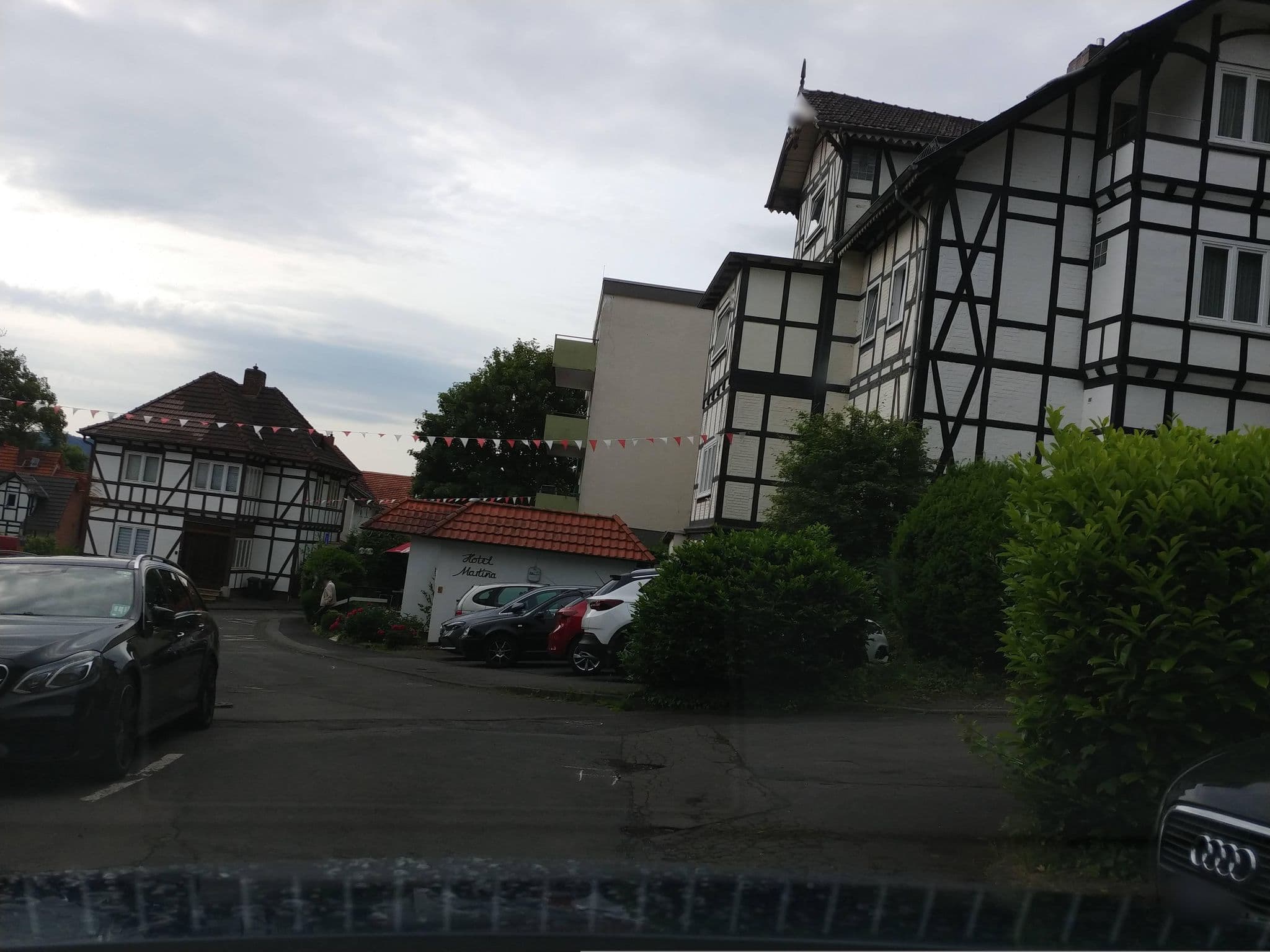 Street view near Gukerle Siegfried und Mansbart Hermann, Bad Sooden-Allendorf — © tomatsn (CC BY-SA · Mapillary)