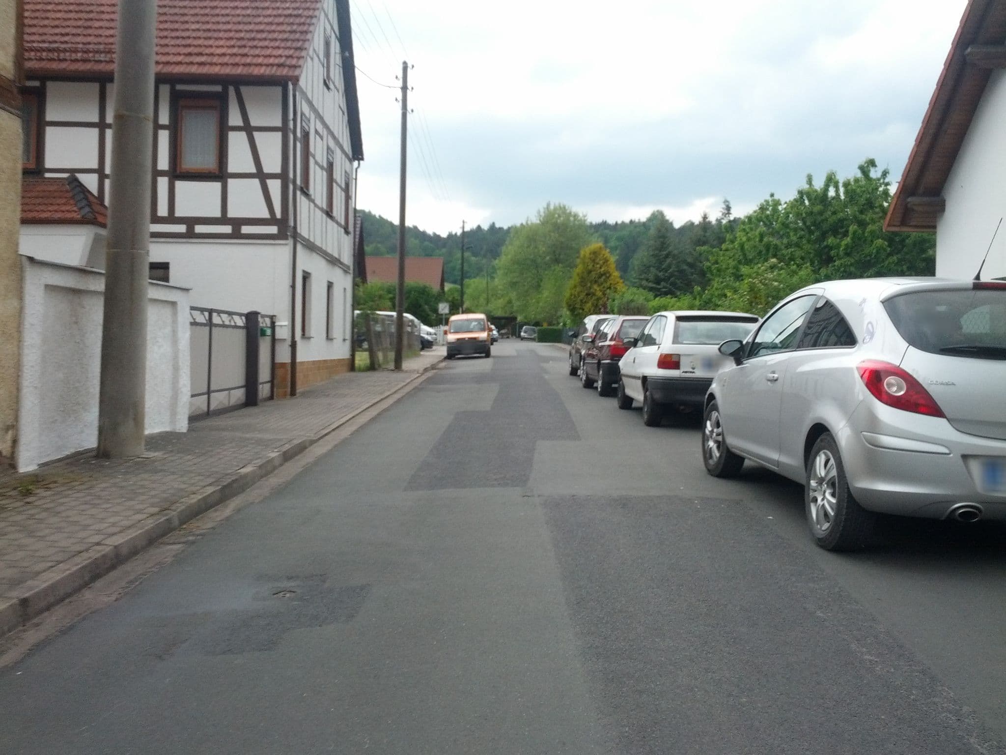 Street view near Haus Hubertrus Private Ferienwohnungen & Gästezimmer, Mihla — © zoegglmeyr (CC BY-SA · Mapillary)
