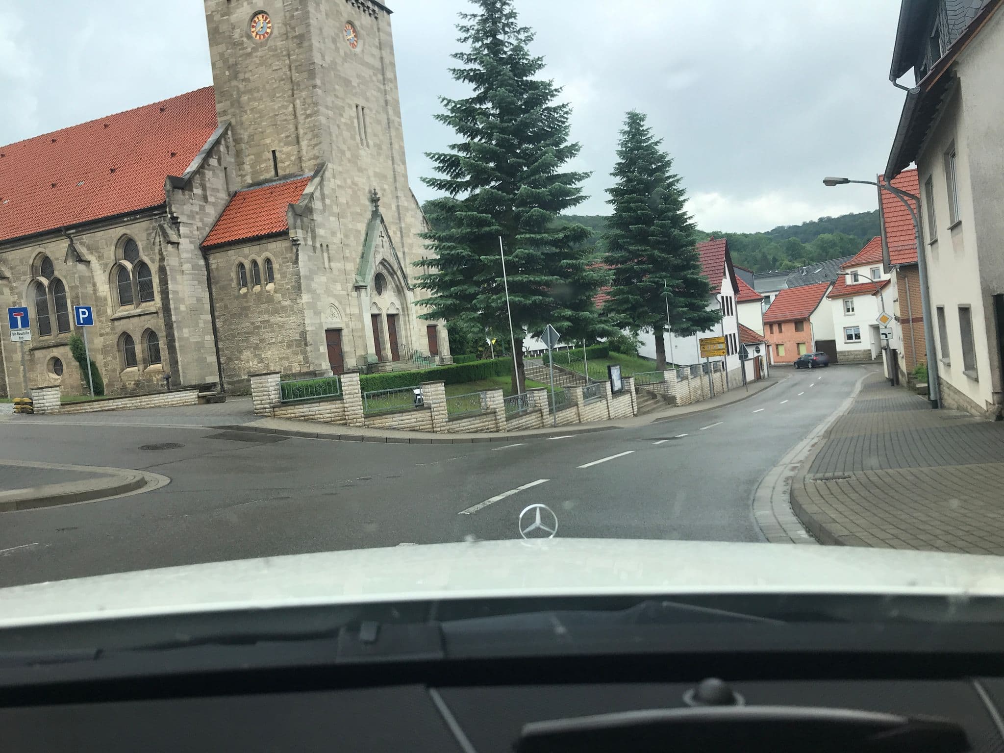 Street view near Henning Bernward, Heyerode — © saschahaberkorn (CC BY-SA · Mapillary)