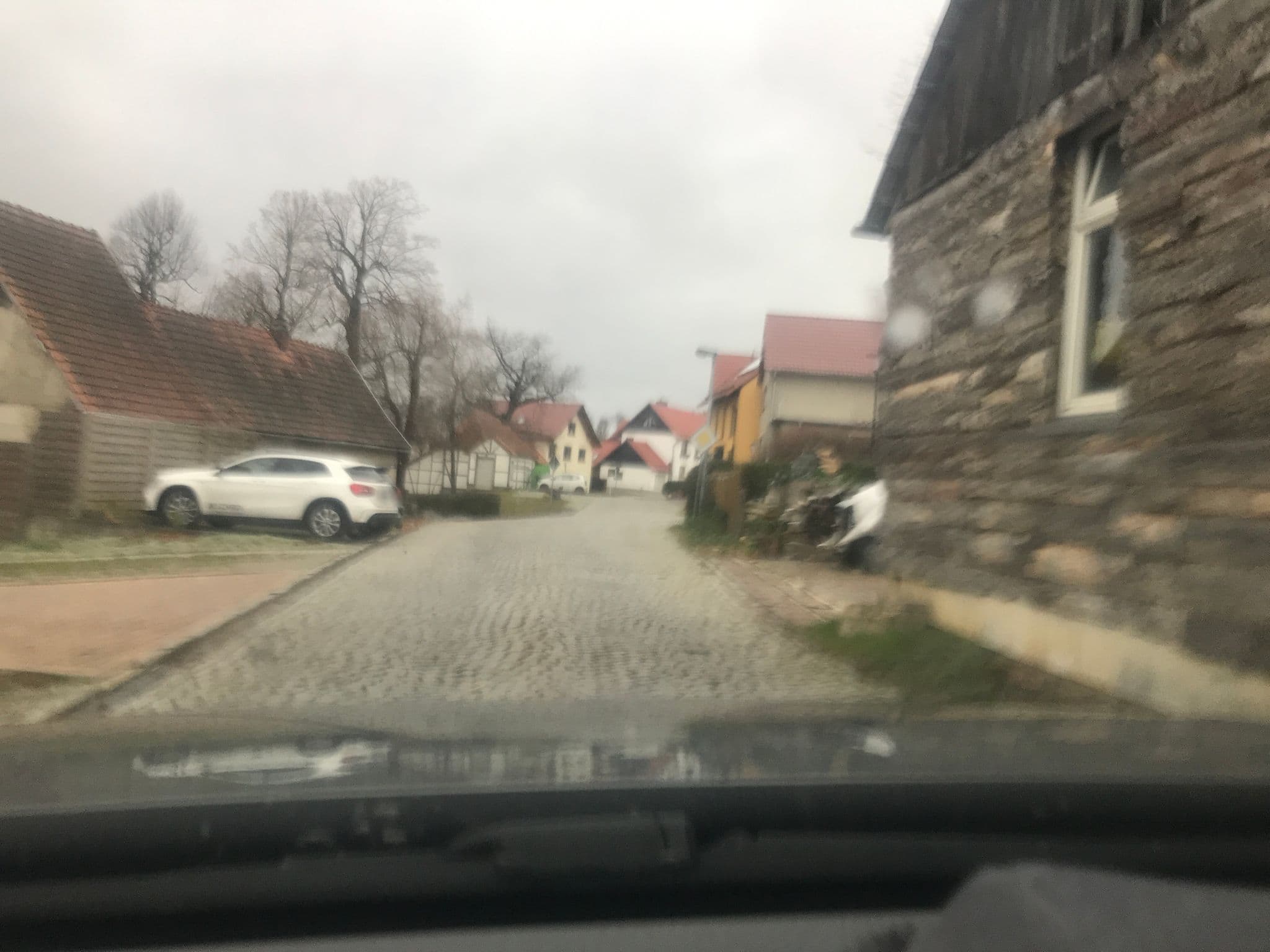 Street view near Landgasthaus & Pension Weber, Heyerode — © saschahaberkorn (CC BY-SA · Mapillary)