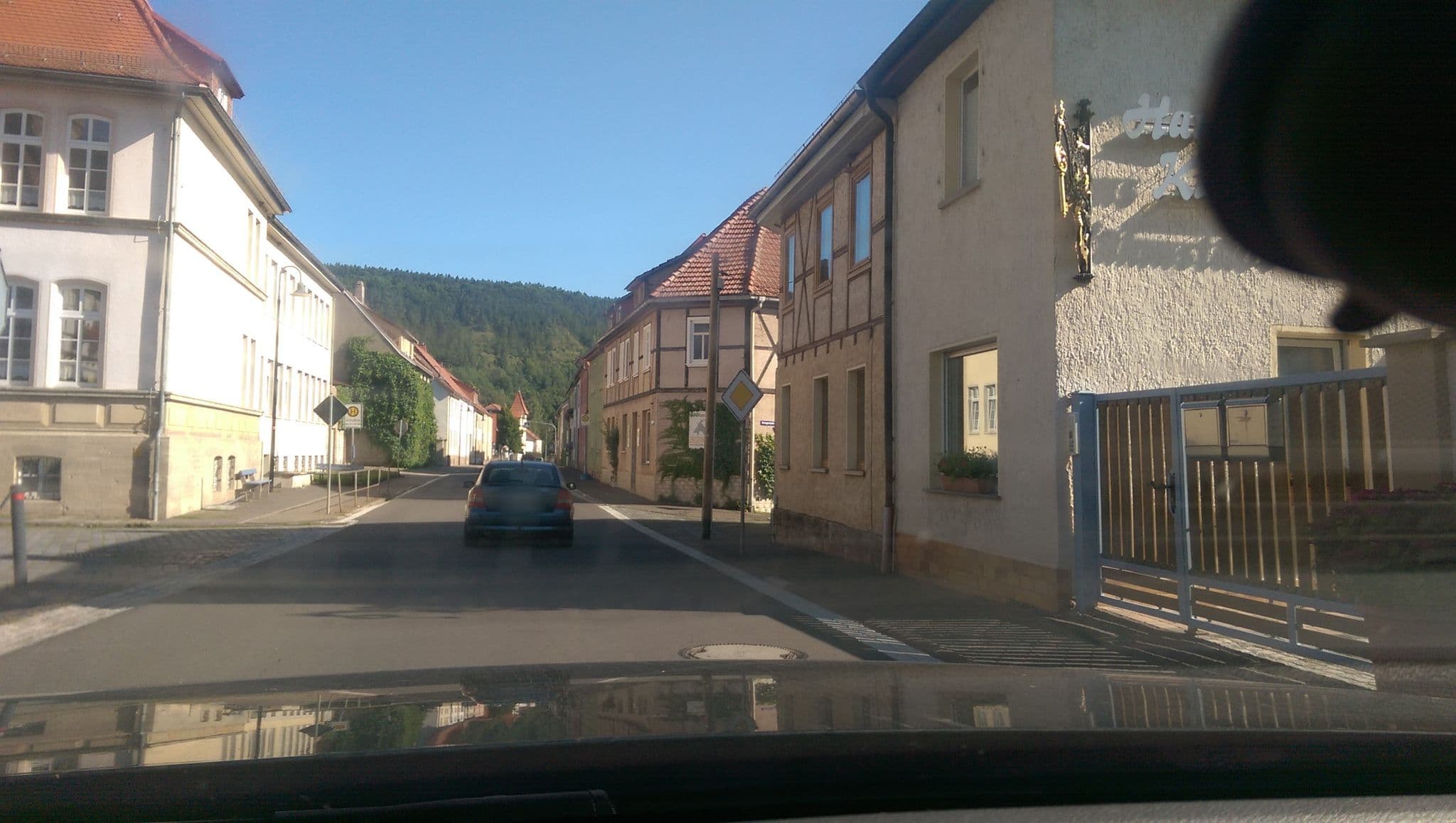 Street view near Barbara Kühmstädt Zimmervermietung, Creuzburg — © live (CC BY-SA · Mapillary)