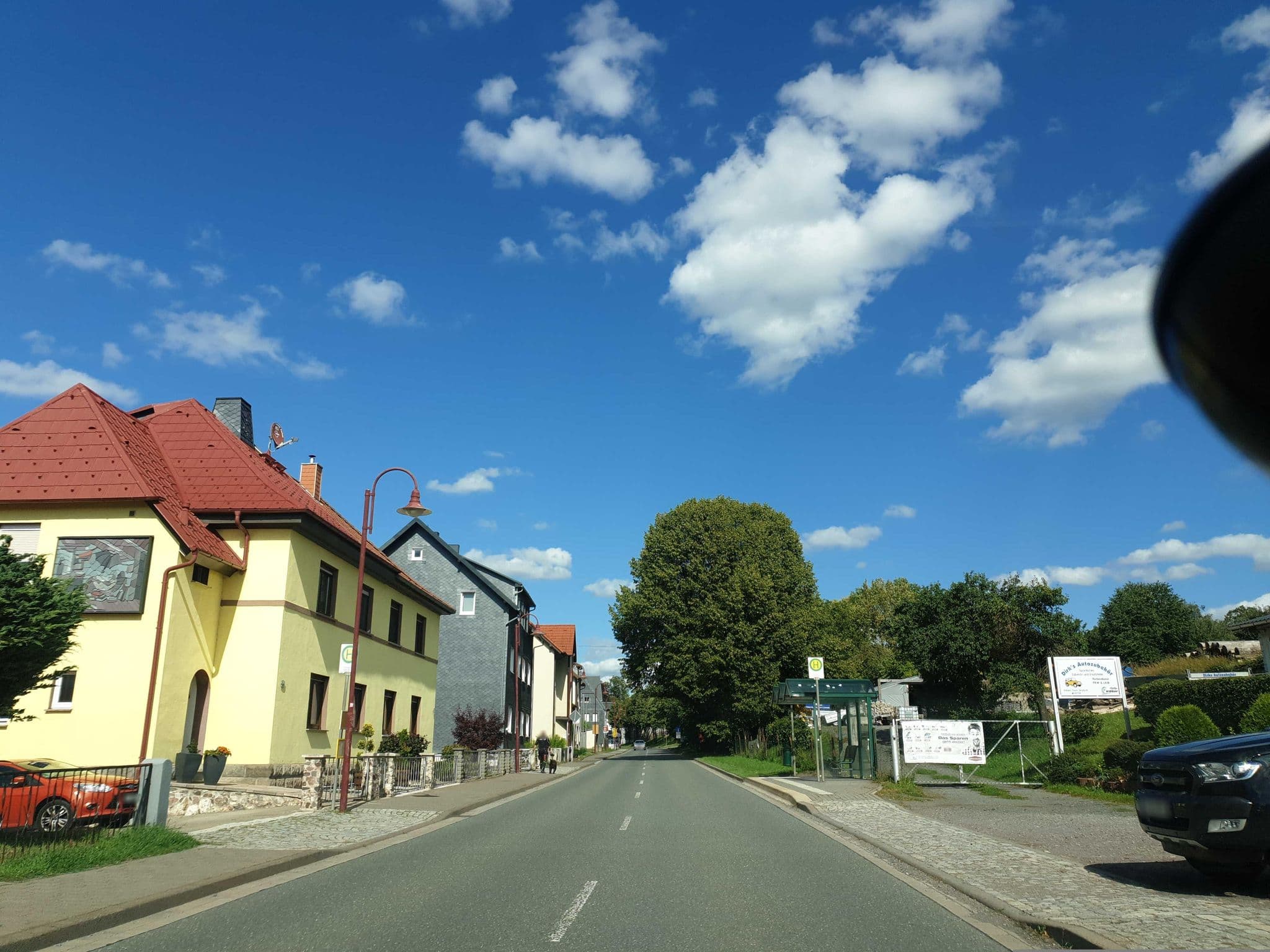 Street view near Gasthaus und Pension Felsenkeller, Königsee — © canislupus (CC BY-SA · Mapillary)