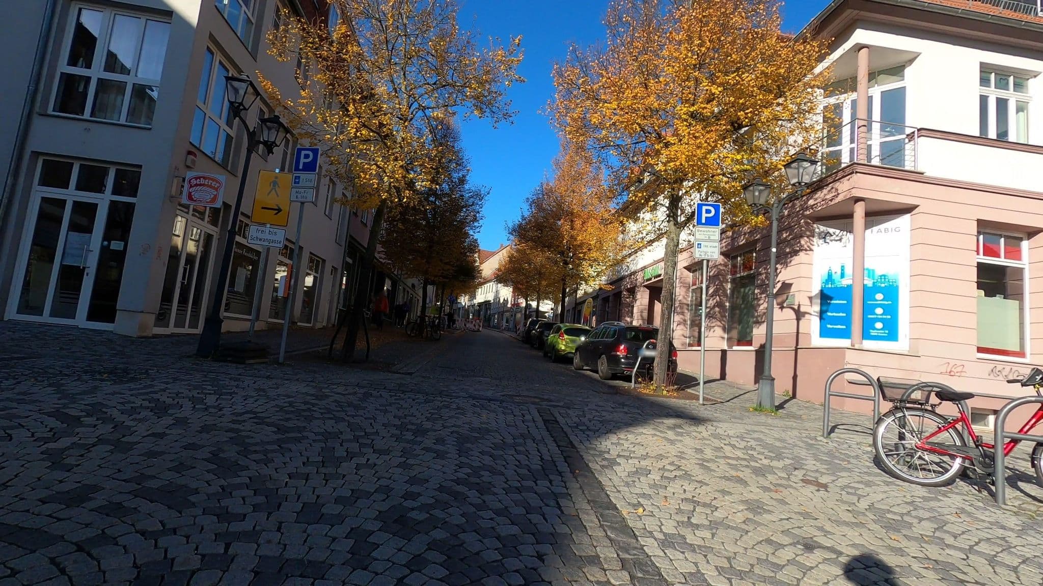 Street view near Zum Elephant, Ilmenau — © camdrive2000 (CC BY-SA · Mapillary)