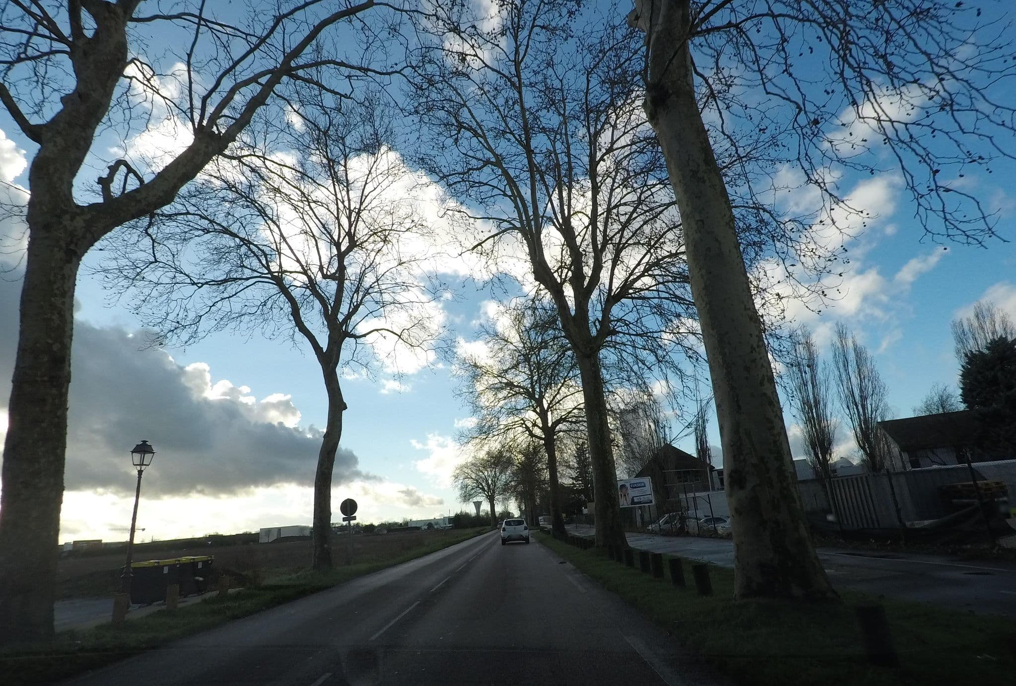 Street view near F1, Ormoy — © maftieu (CC BY-SA · Mapillary)