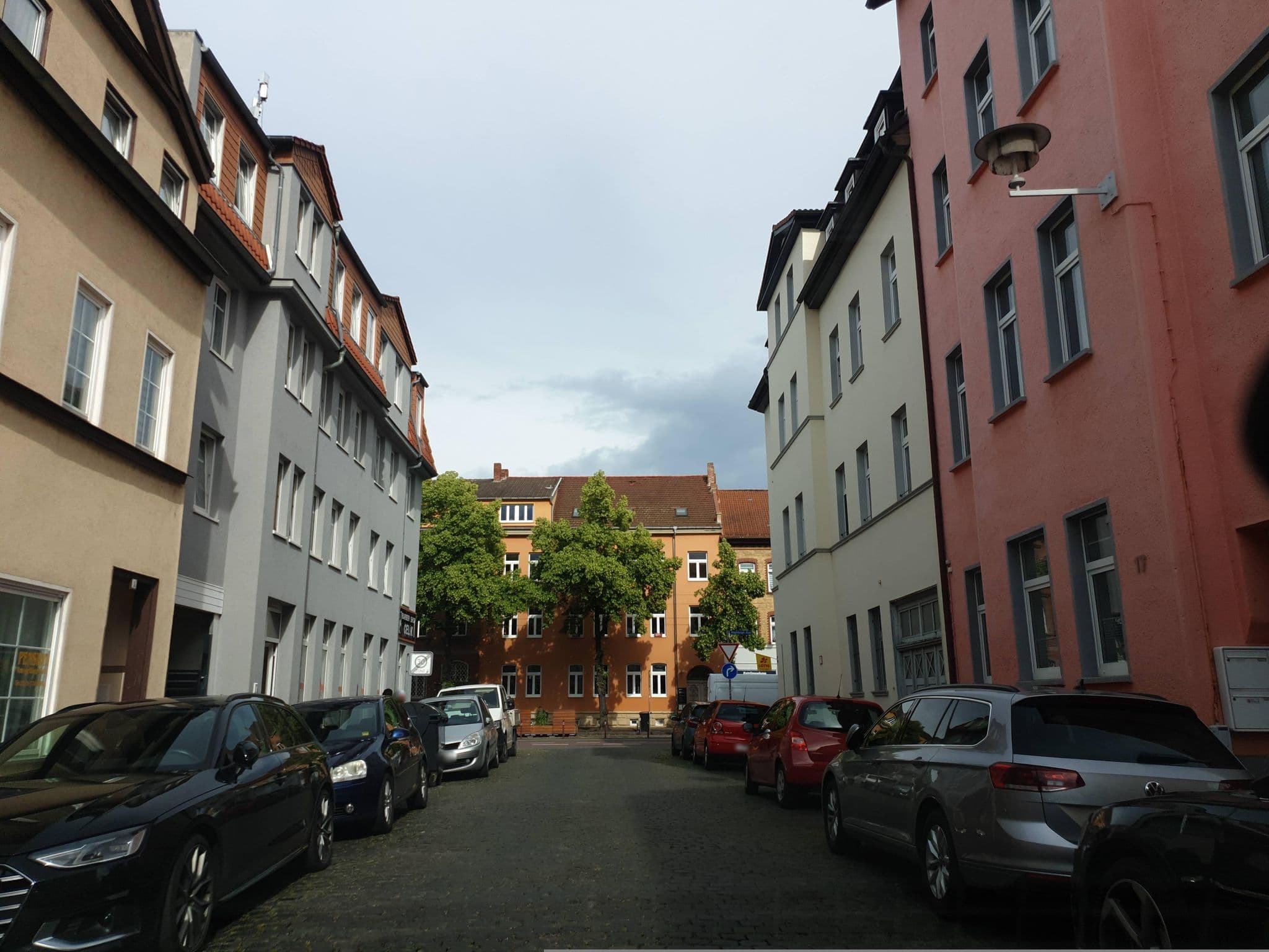 Street view near Pension Harmonie, Erfurt — © canislupus (CC BY-SA · Mapillary)