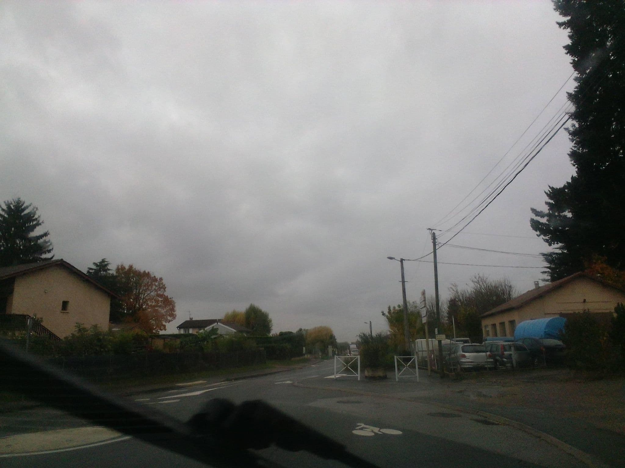 Street view near Hôtel Régina, Ars-sur-Formans — © HugoC01 (CC BY-SA · Mapillary)