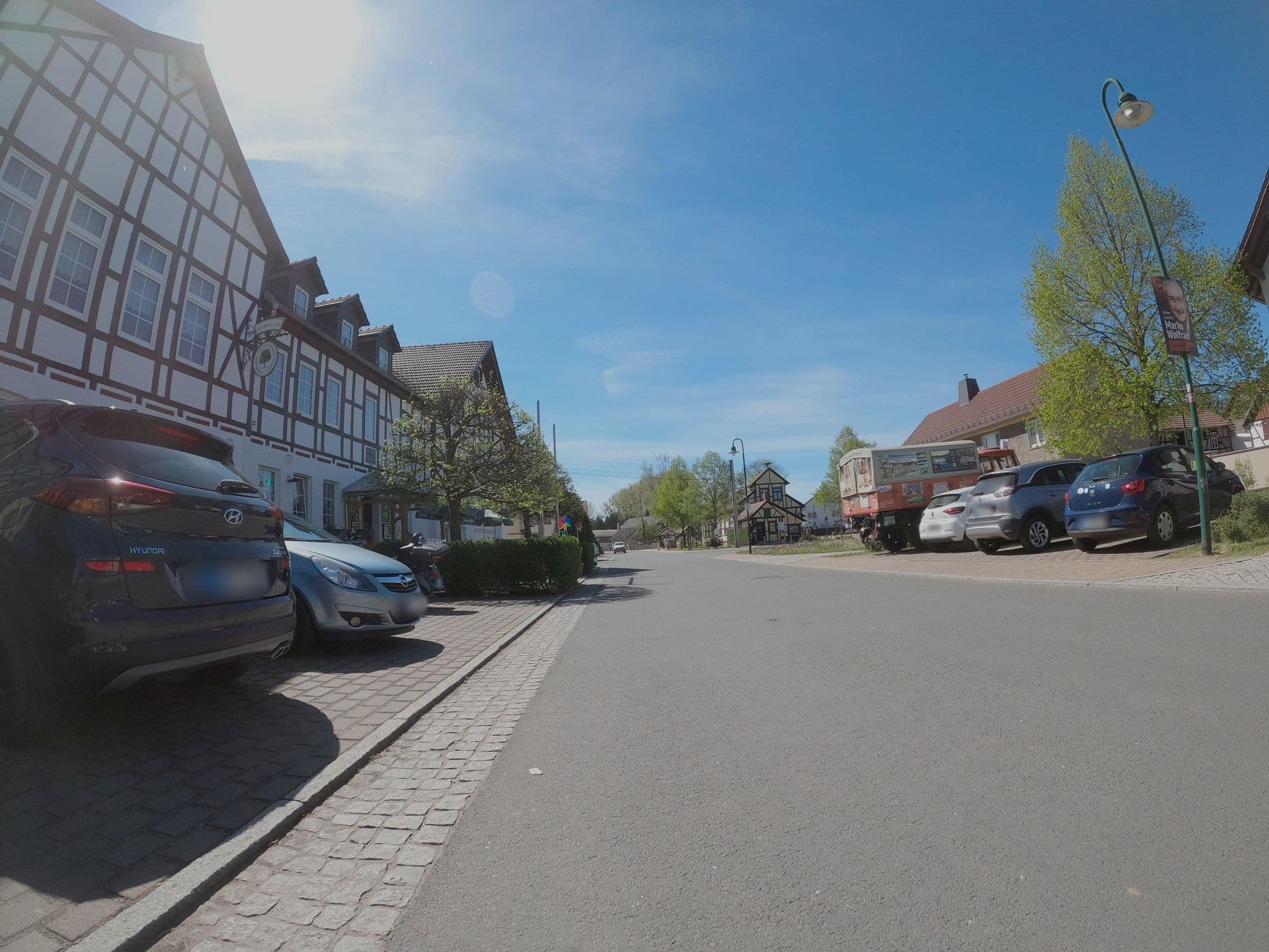 Street view near Eckard Wagner Gaststätte Zur Grünen Linde, Kamsdorf — © 741852963 (CC BY-SA · Mapillary)