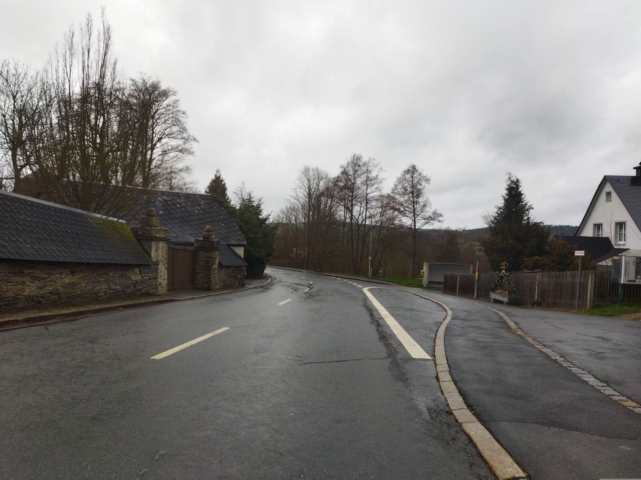 Street view near Hotel Gasthof Vierländereck, Hirschberg — © changchun1 (CC BY-SA · Mapillary)