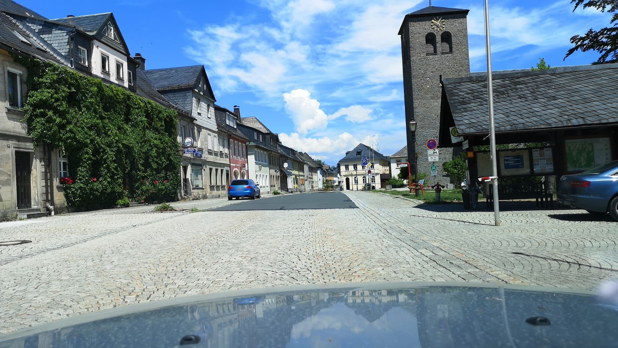 Street view near Raab Leopold Medizintechniker, Teuschnitz — © cuspis (CC BY-SA · Mapillary)