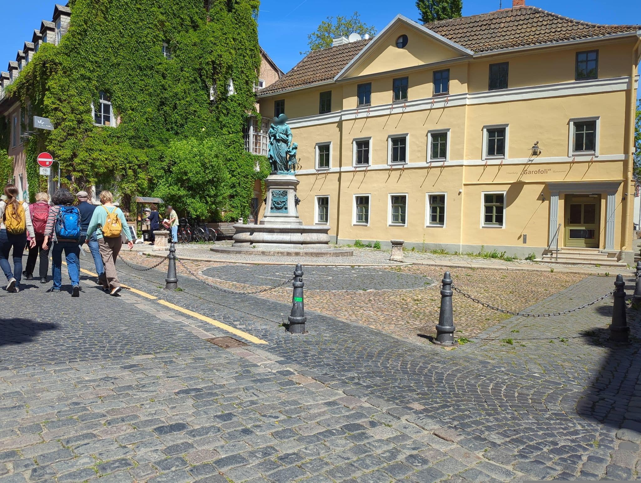 Street view near Familie Hababusch, Weimar — © hotteliene (CC BY-SA · Mapillary)