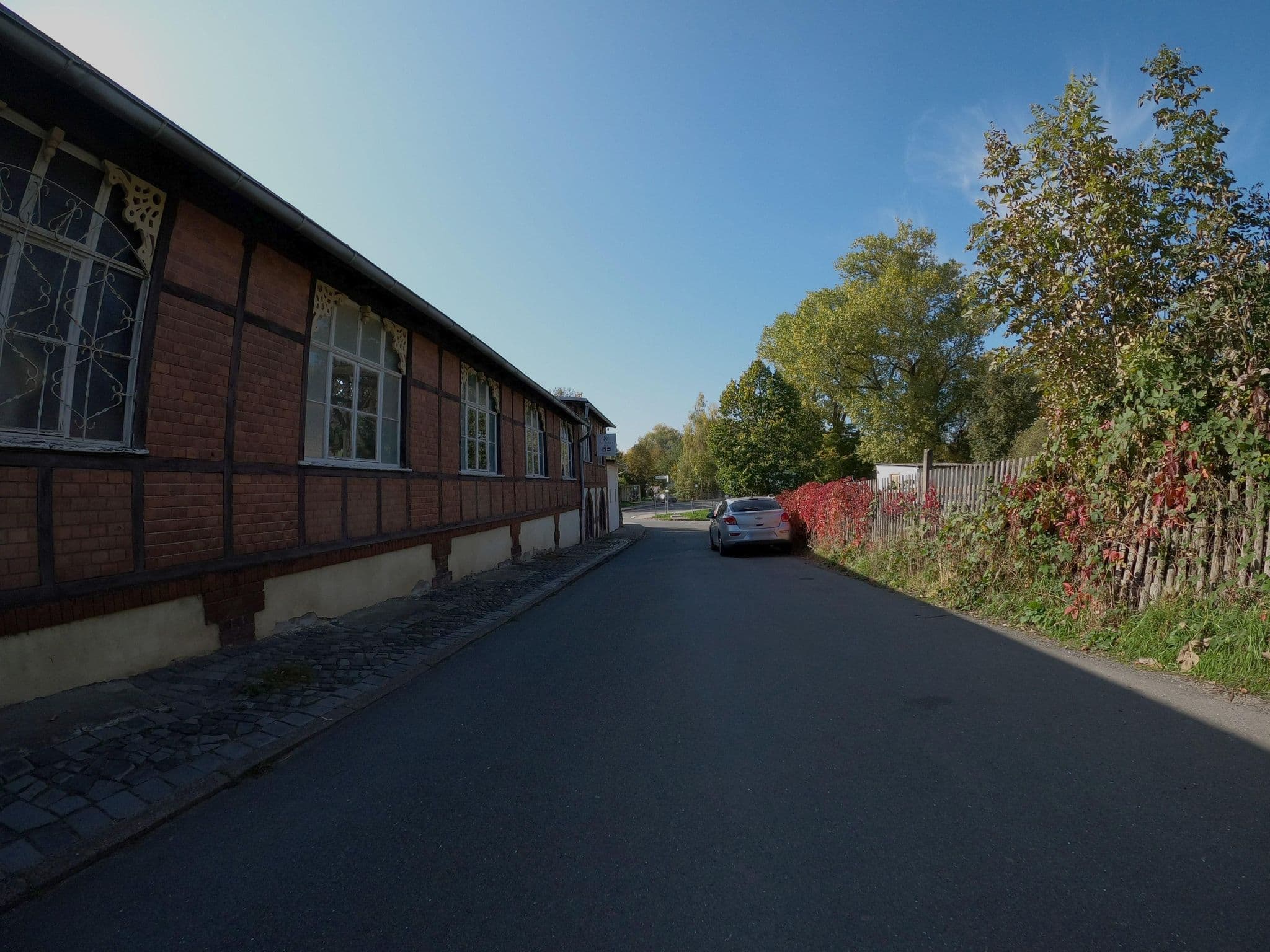 Street view near Gasthof Pension Thüringer Hof, Kahla — © 741852963 (CC BY-SA · Mapillary)
