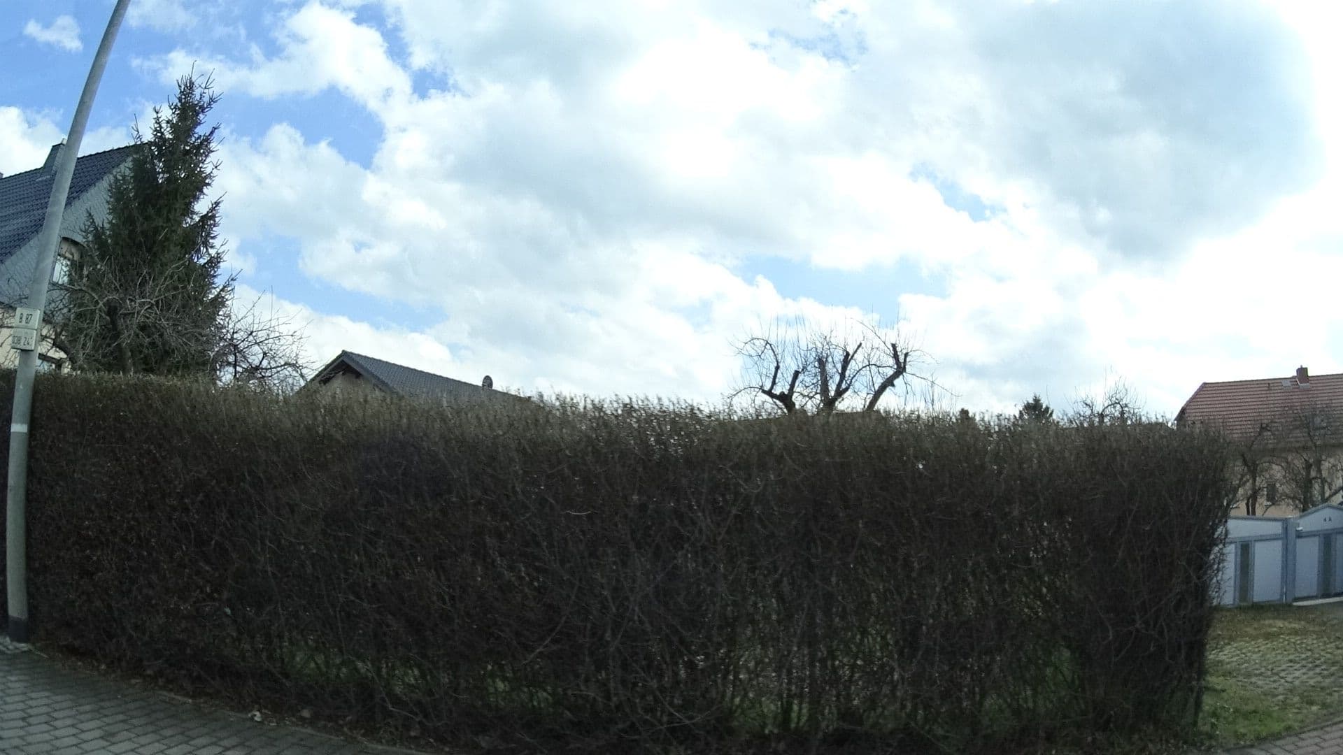 Street view near Cafe Hotel Hoyer, Oßmannstedt — © ramap (CC BY-SA · Mapillary)