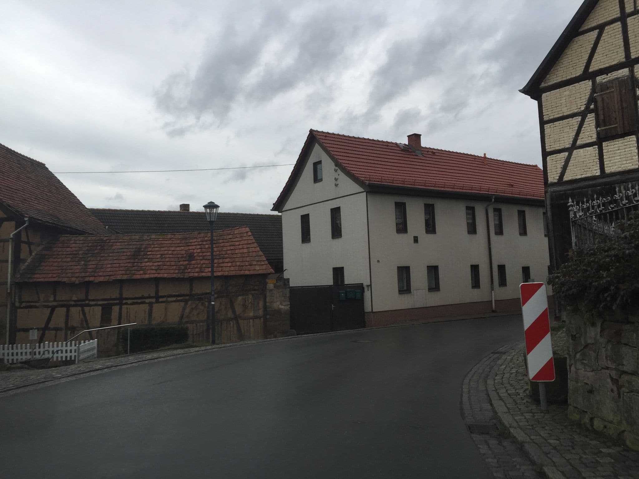 Street view near Saalehotel, Kahla — © ramap (CC BY-SA · Mapillary)