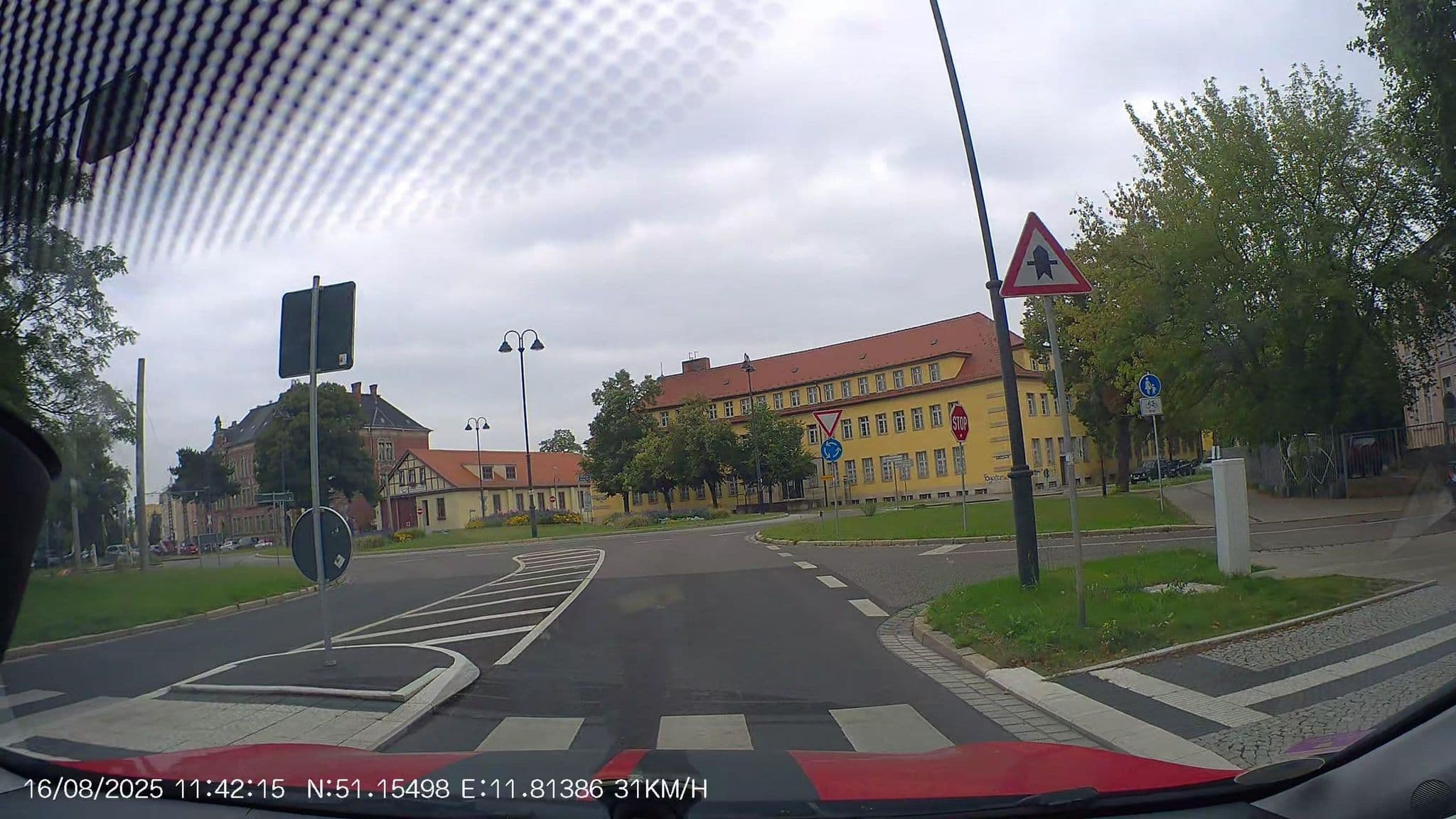 Street view near Haus Friedrich GmbH, Naumburg — © AR88 (CC BY-SA · Mapillary)
