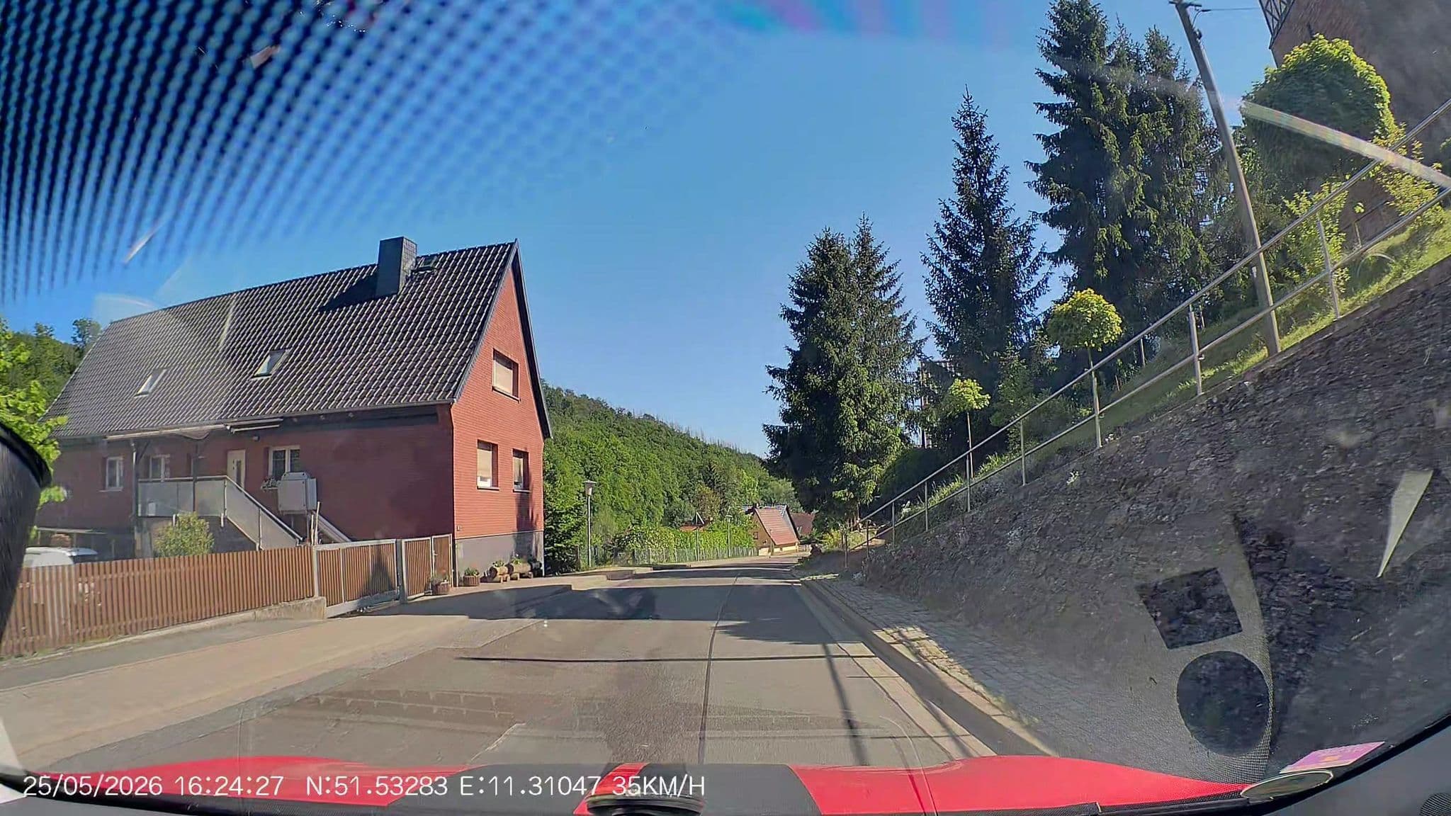 Street view near Pension Waldblick Inh. Ingeburg Killge, Riestedt — © AR88 (CC BY-SA · Mapillary)