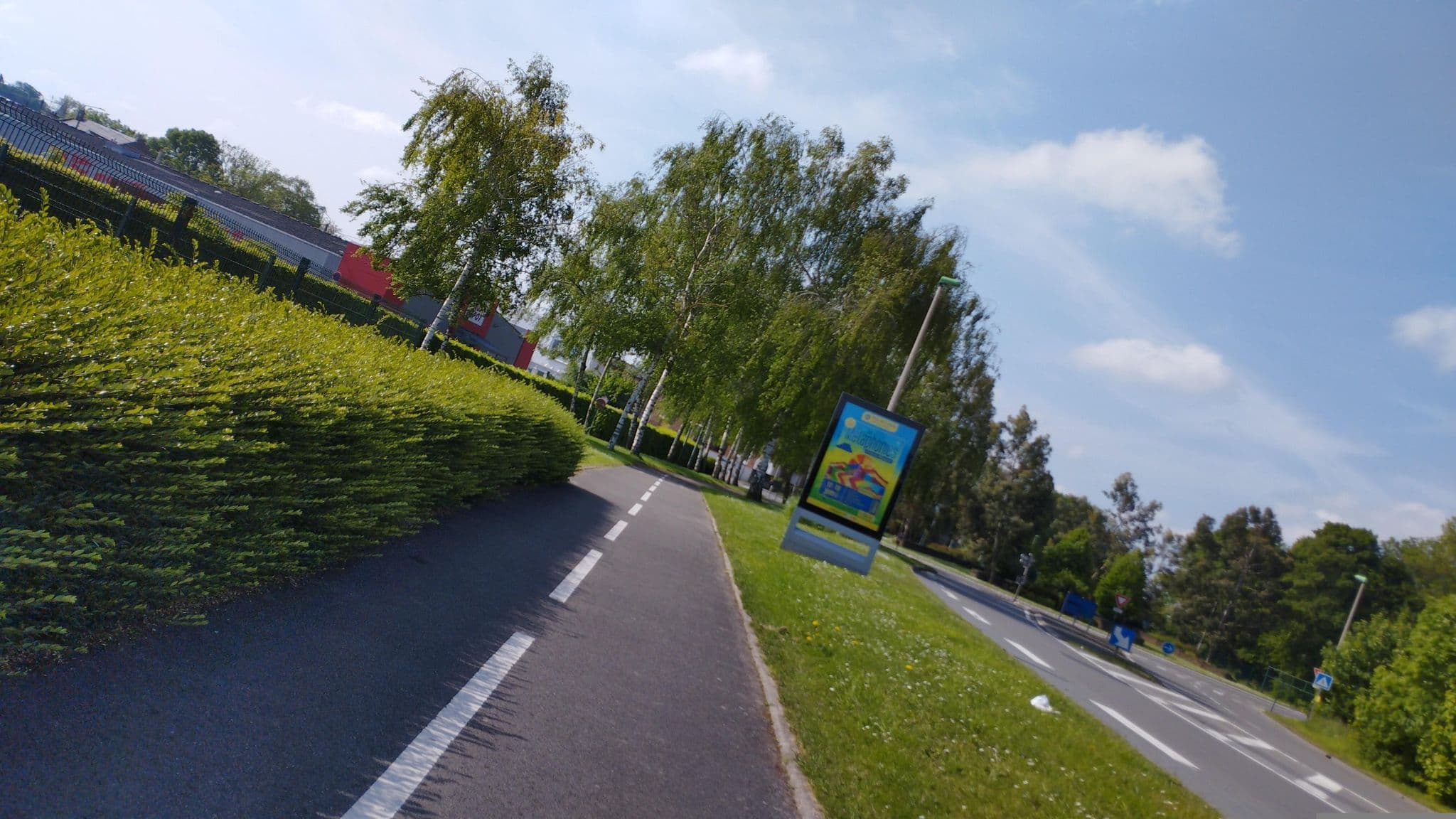 Street view near Première Classe Arras - Tilloy Les Mofflaines, Tilloy-lès-Mofflaines — © kritic (CC BY-SA · Mapillary)