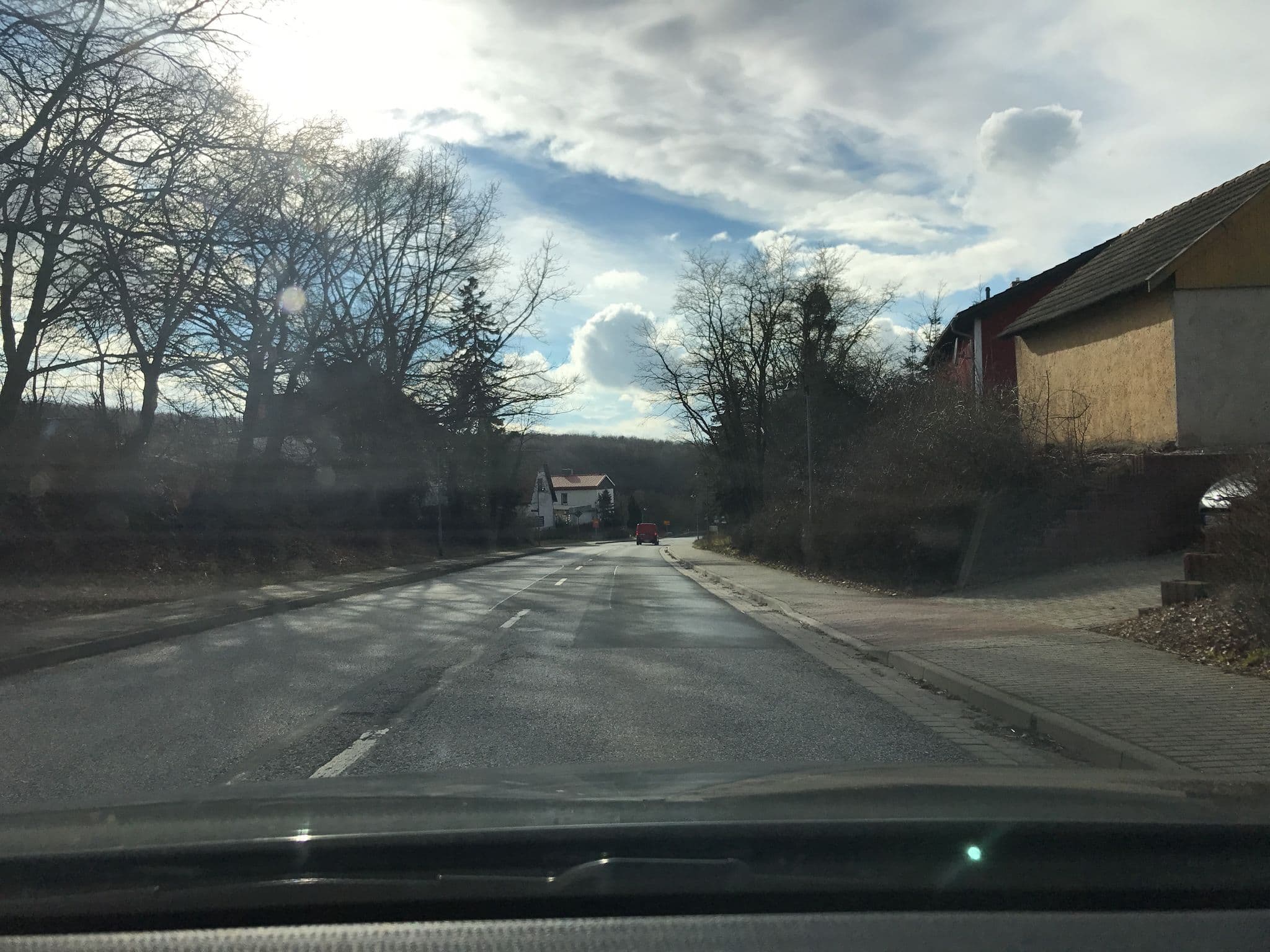 Street view near Edelgarten Restaurant und Pension Restaurant, Riestedt — © saschahaberkorn (CC BY-SA · Mapillary)