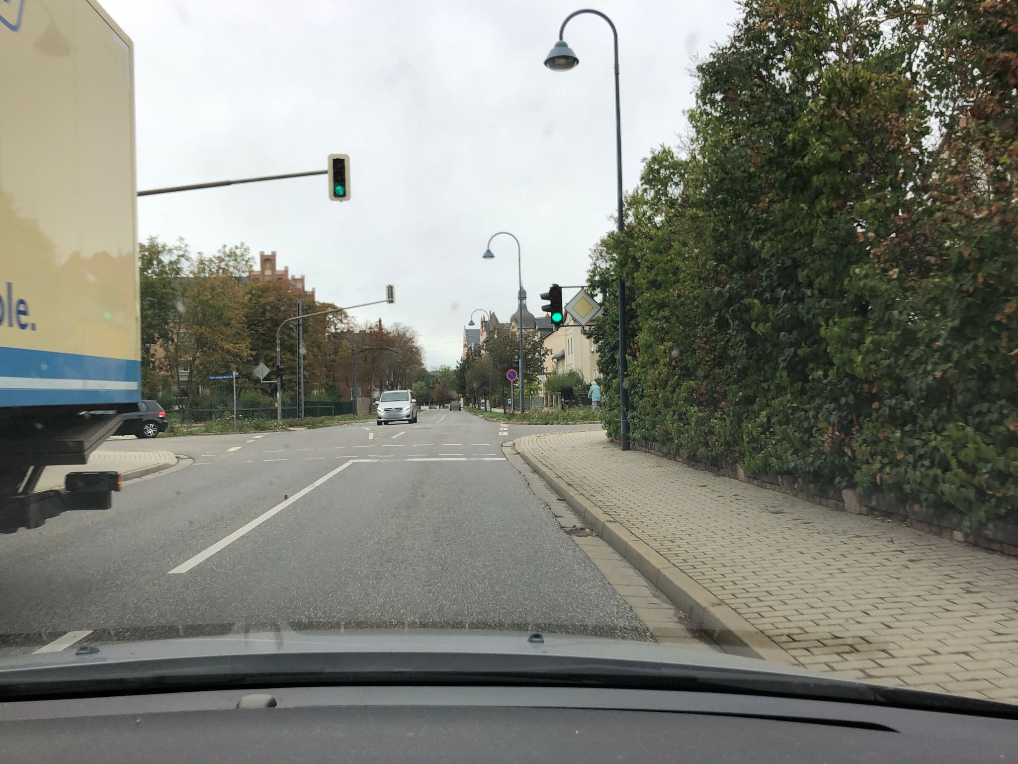 Street view near Deutscher Hof, Naumburg — © bejotel (CC BY-SA · Mapillary)