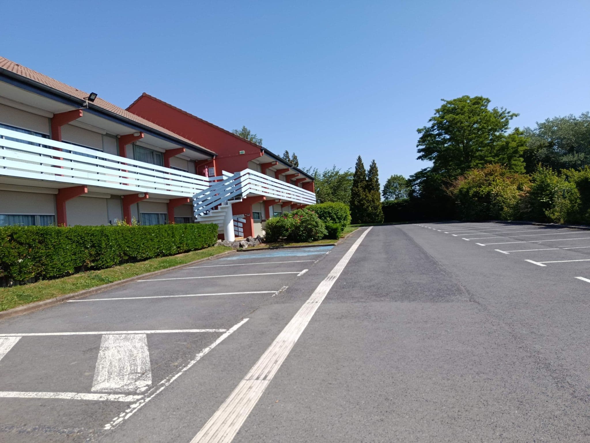 Street view near Hôtel Campanile, Saint-Nicolas — © kritic (CC BY-SA · Mapillary)