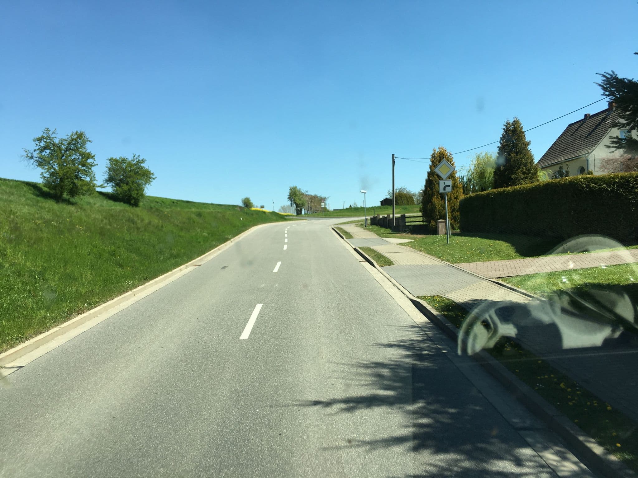 Street view near Reinhardt Michaela Pension, Bad Bibra — © yaron (CC BY-SA · Mapillary)