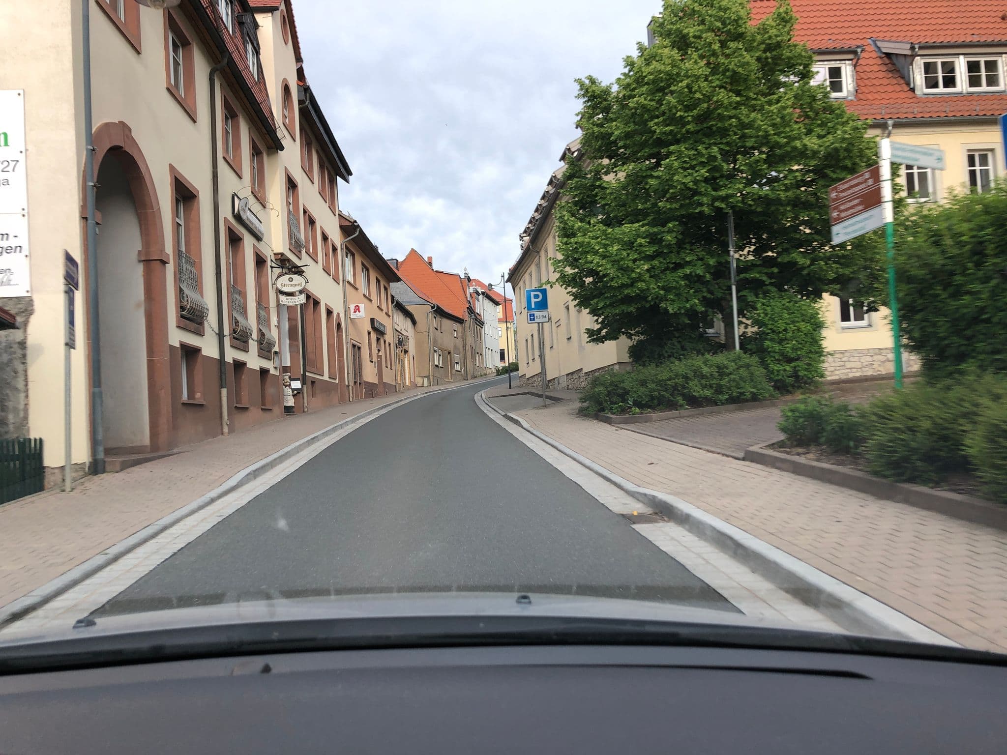 Street view near Hotel am Markt, Eckartsberga — © bejotel (CC BY-SA · Mapillary)