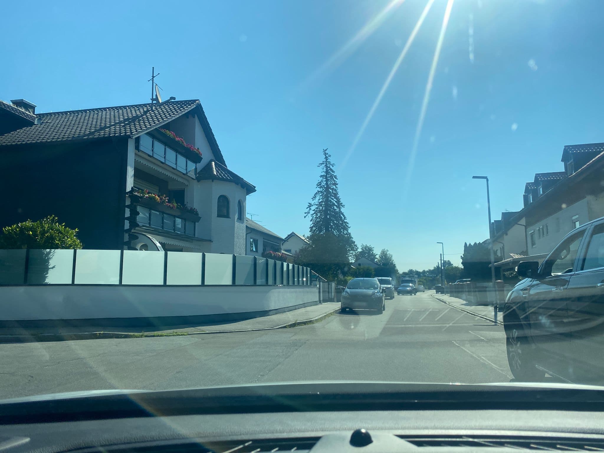 Street view near B&B Lutzzzzzz, Erding — © vorwaertsimmer (CC BY-SA · Mapillary)