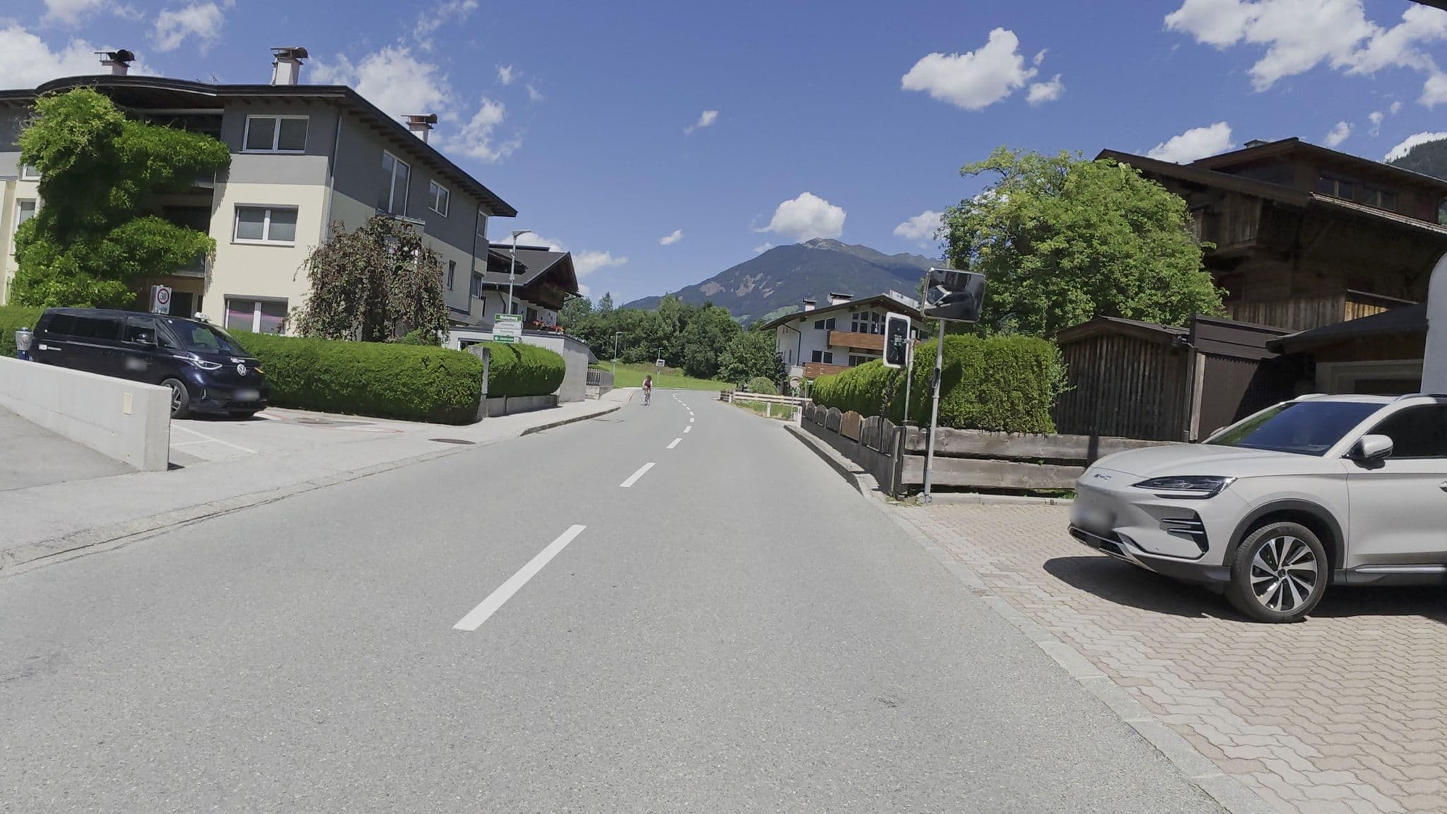 Street view near Haus Edelweiß, Kreuth — © Guzzi_Franze (CC BY-SA · Mapillary)