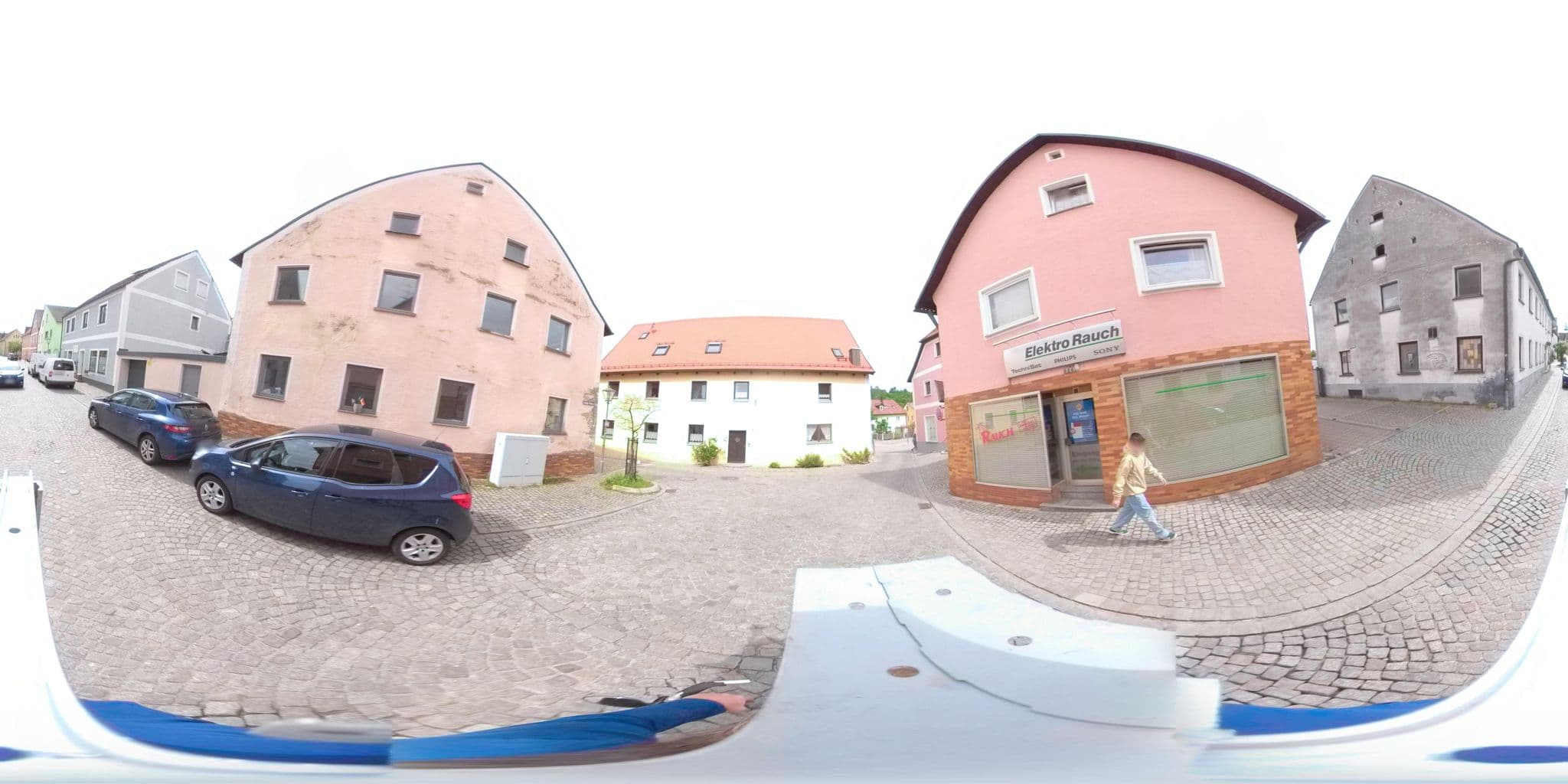 Street view near Zum Weisen Rossel, Kallmünz — © wegavision (CC BY-SA · Mapillary)