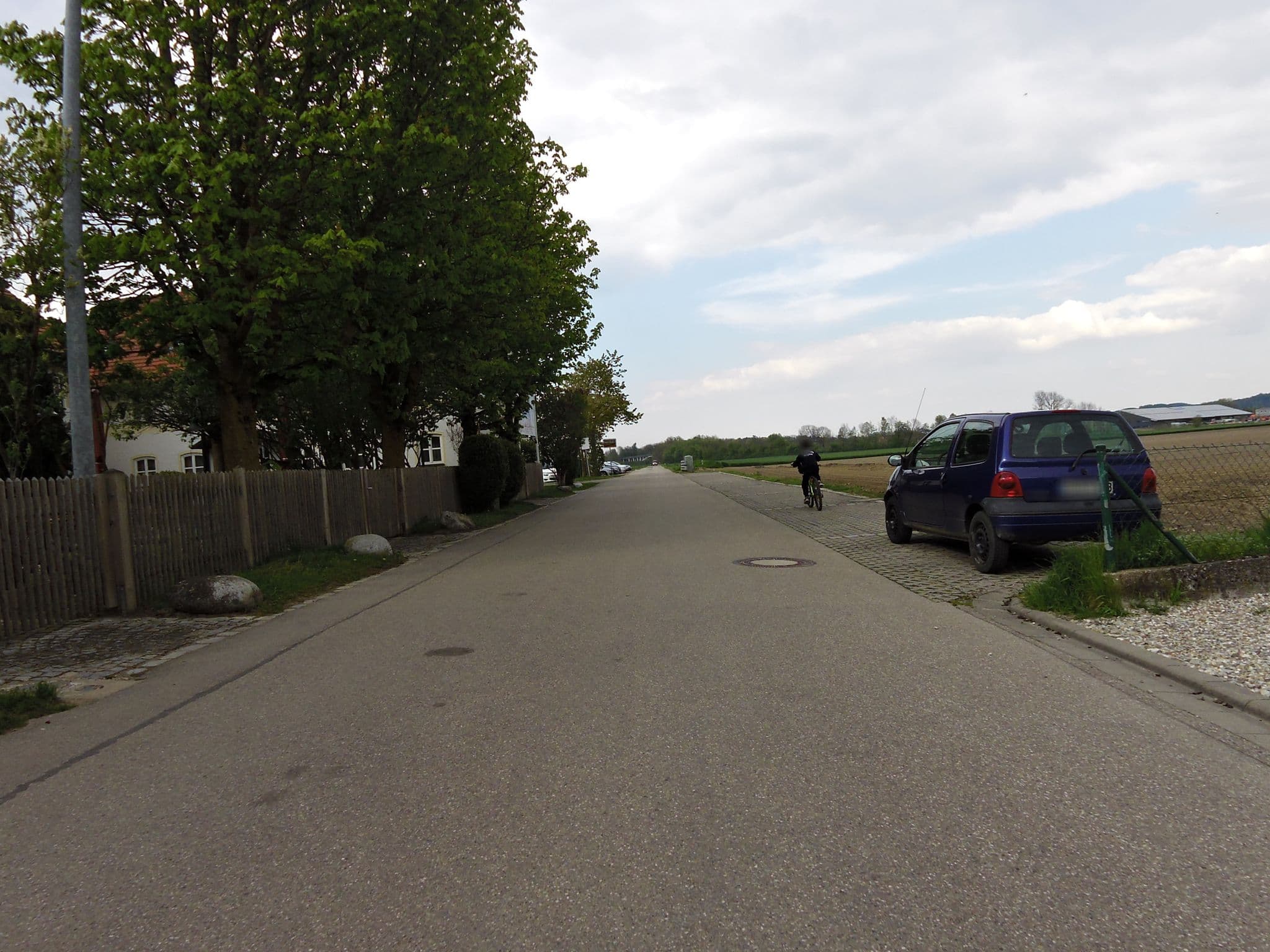 Street view near Seibert Hotel & Gaststätten GmbH & Co, Berglern — © czmrtn (CC BY-SA · Mapillary)
