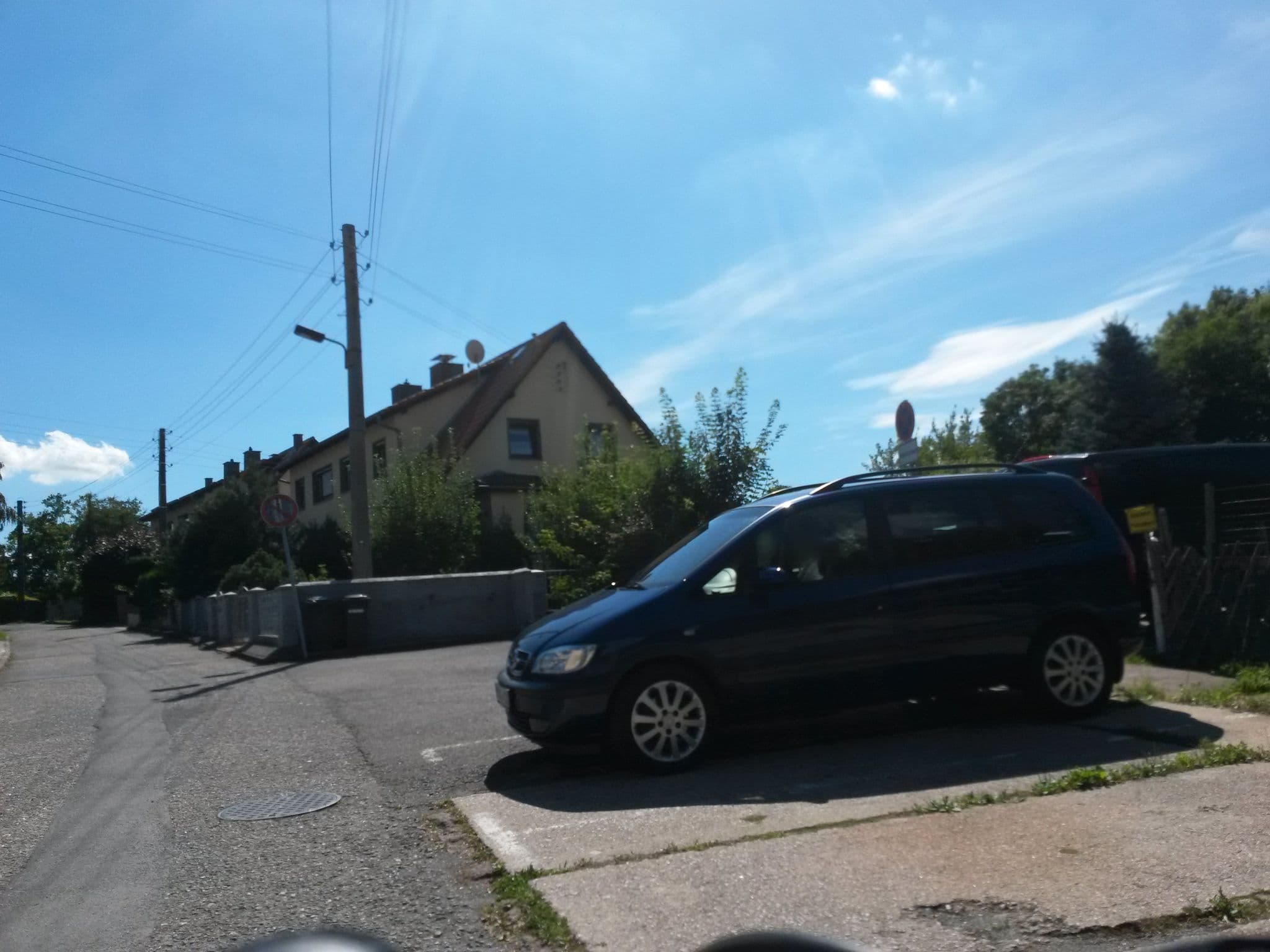 Street view near Doris Heider, Bad Klosterlausnitz — © rausk (CC BY-SA · Mapillary)