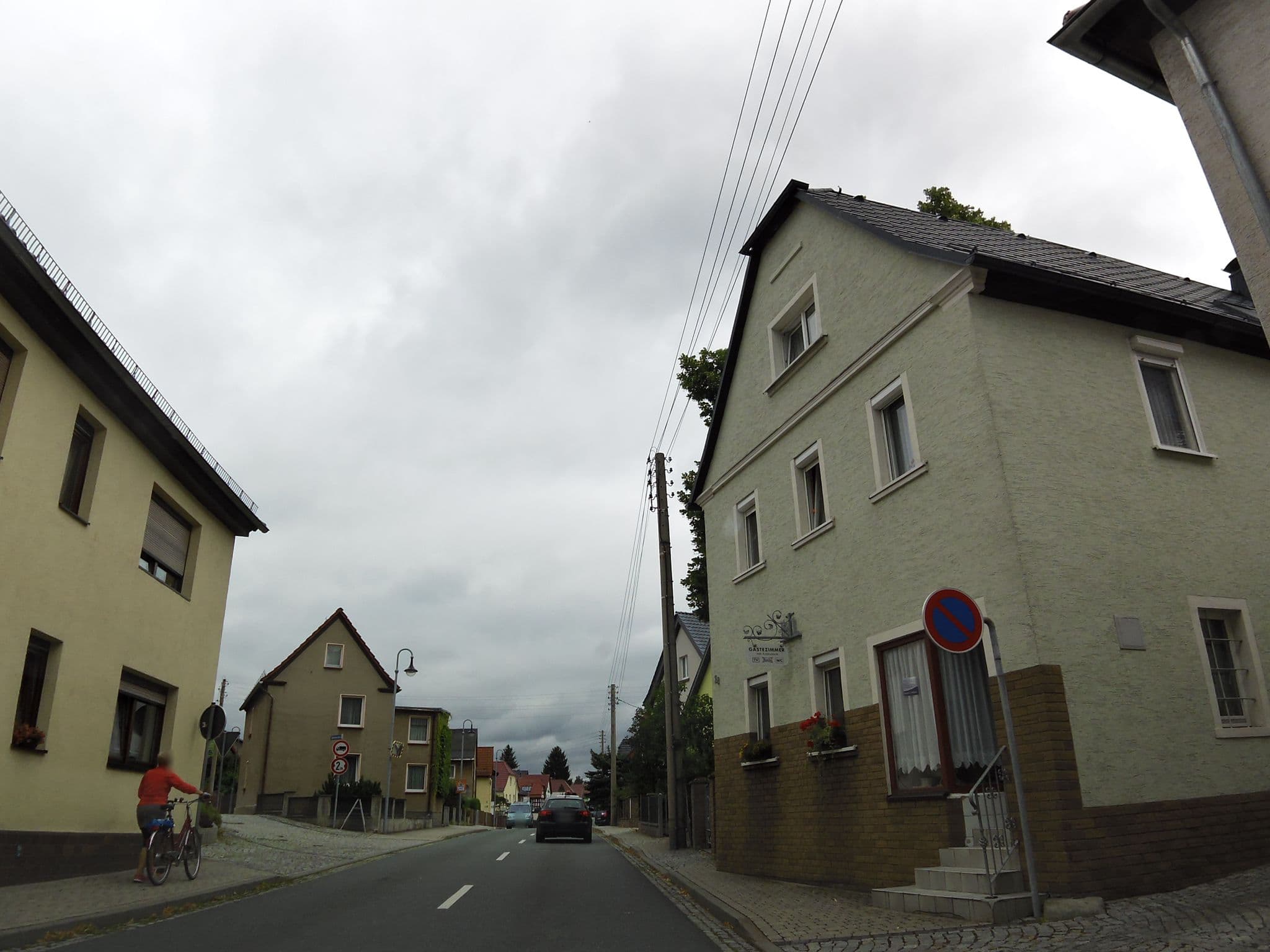 Street view near Lutz Lohde, Bad Klosterlausnitz — © zoegglmeyr (CC BY-SA · Mapillary)