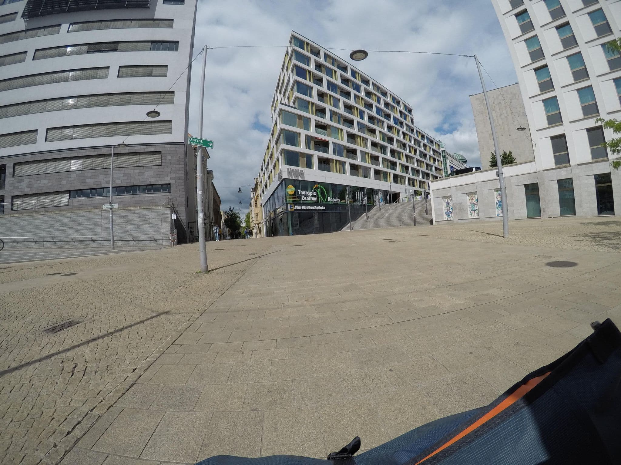 Street view near the niu Ridge, Halle (Saale) — © mfa (CC BY-SA · Mapillary)