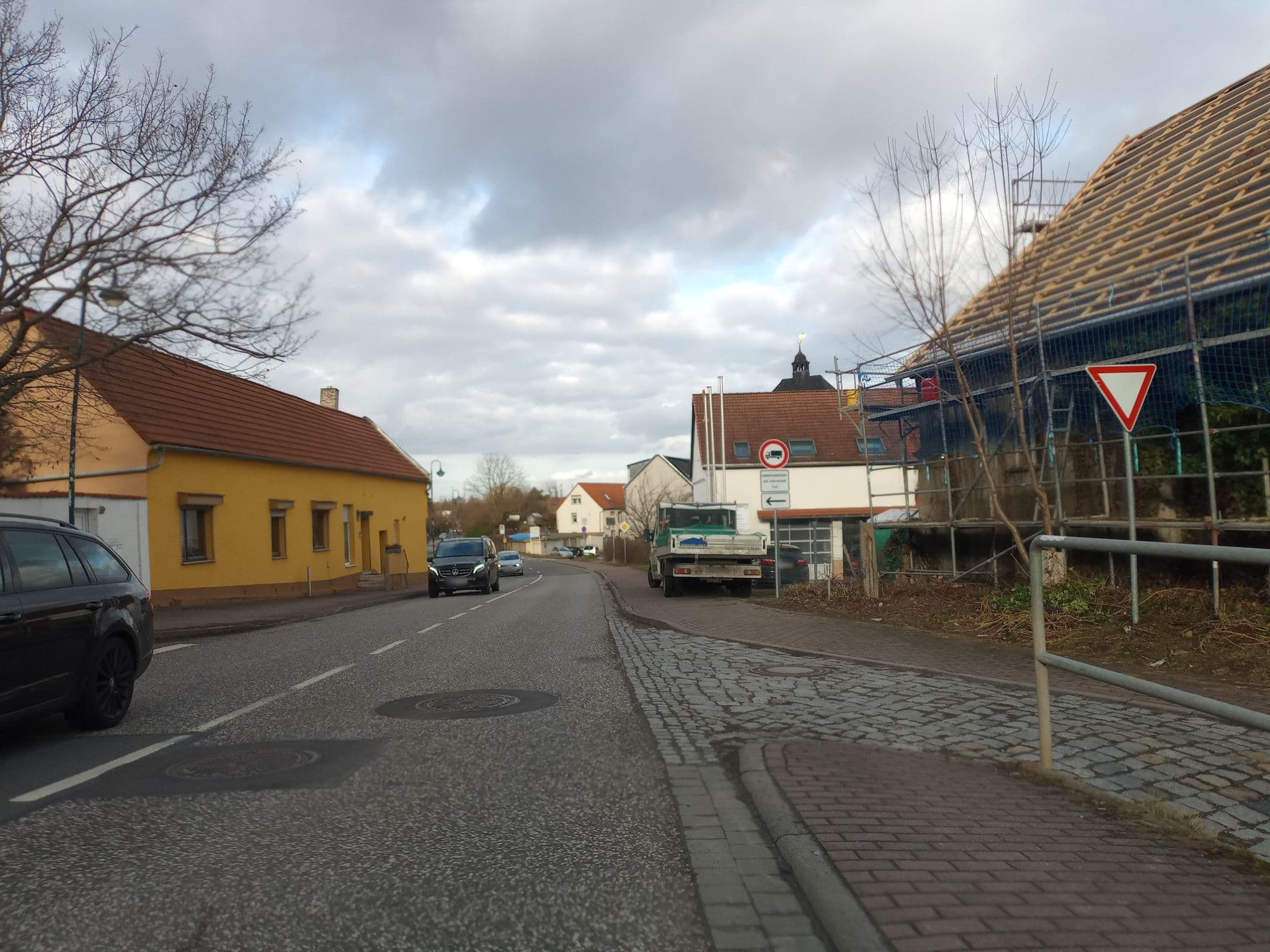 Street view near Mate Dosen Pension Gut Schlettau, Angersdorf — © natura (CC BY-SA · Mapillary)