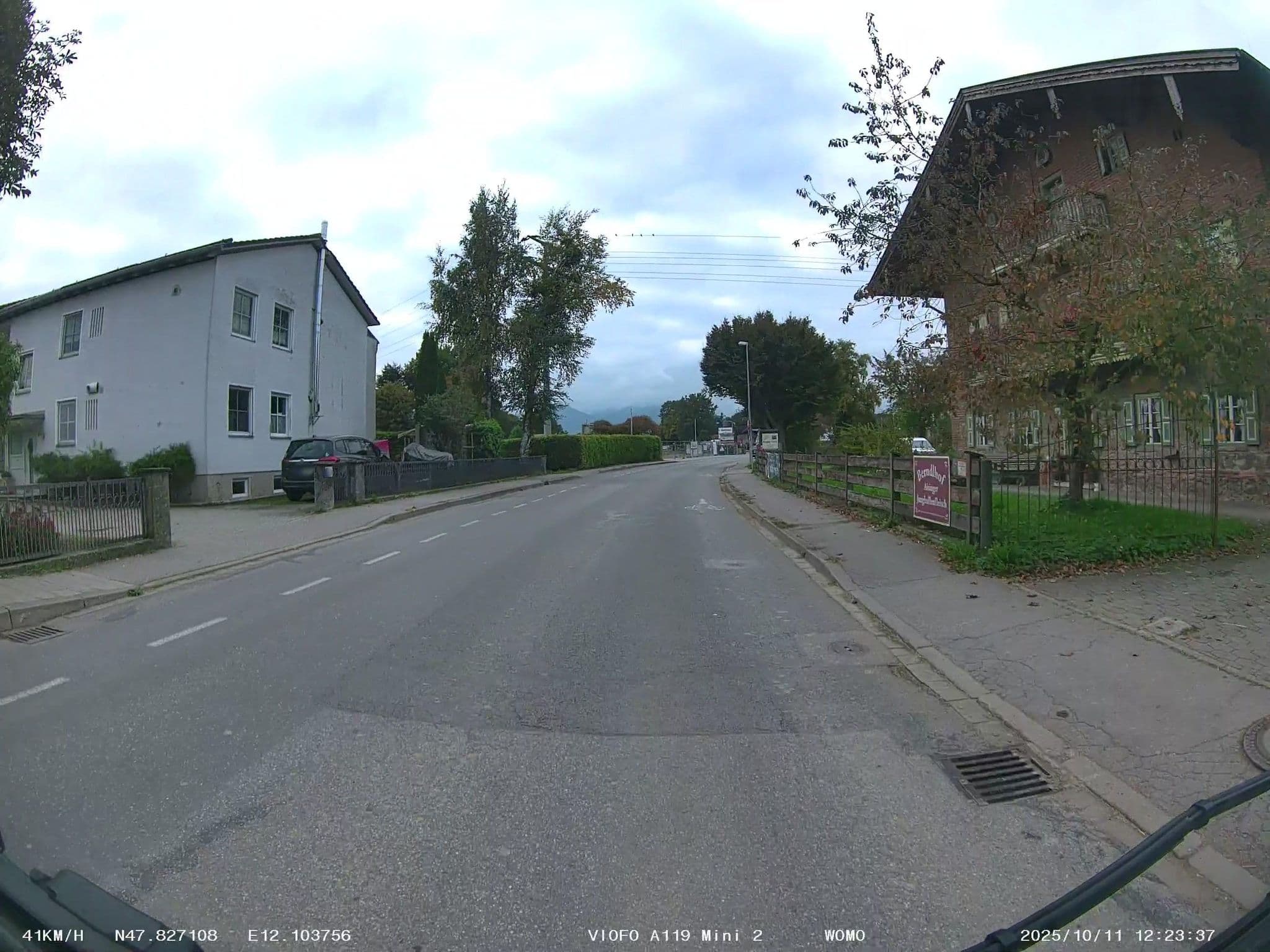 Street view near Weissbrau Aising, Rosenheim — © soulcover (CC BY-SA · Mapillary)