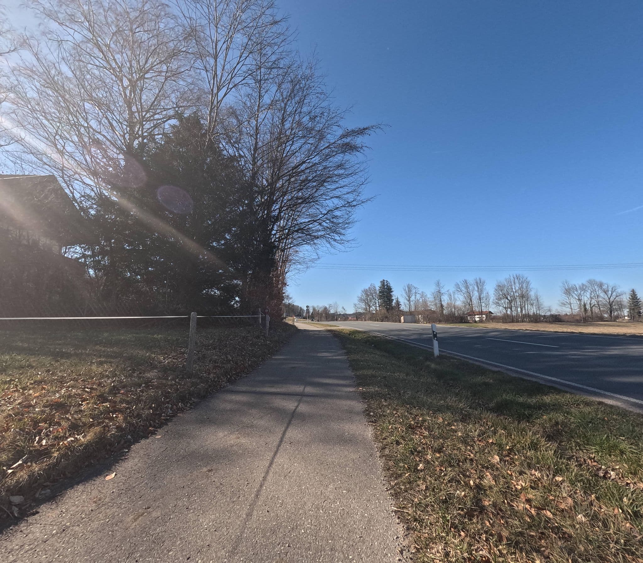 Street view near Ferienwohnung Strobel, Bernau am Chiemsee — © natebus (CC BY-SA · Mapillary)