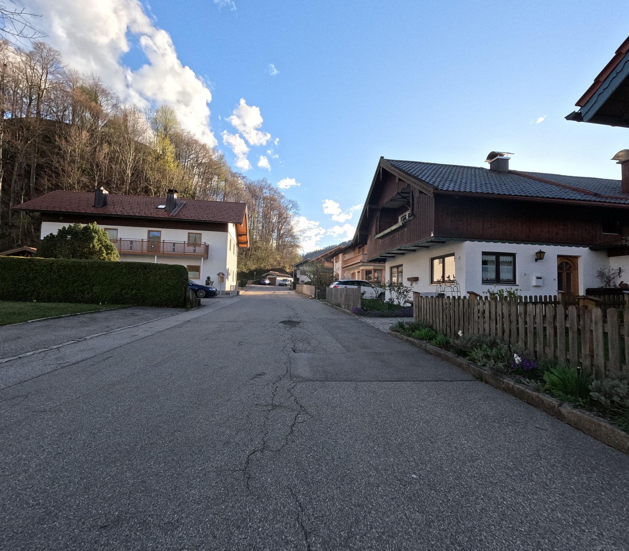 Street view near Gutsmüthl Ursula Ferienwohnung, Ruhpolding — © natebus (CC BY-SA · Mapillary)