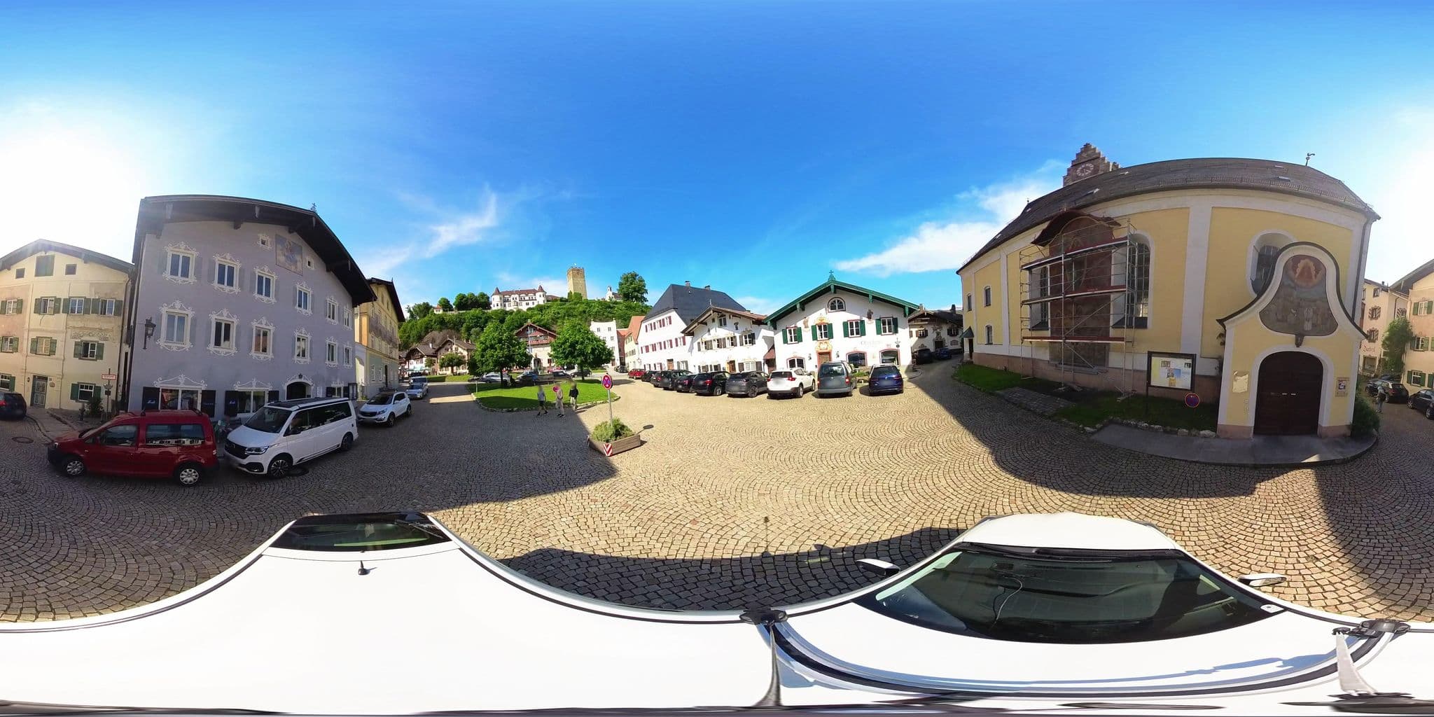 Street view near Burgdacherl Hotel Garni, Neubeuern — © osmplus_org (CC BY-SA · Mapillary)
