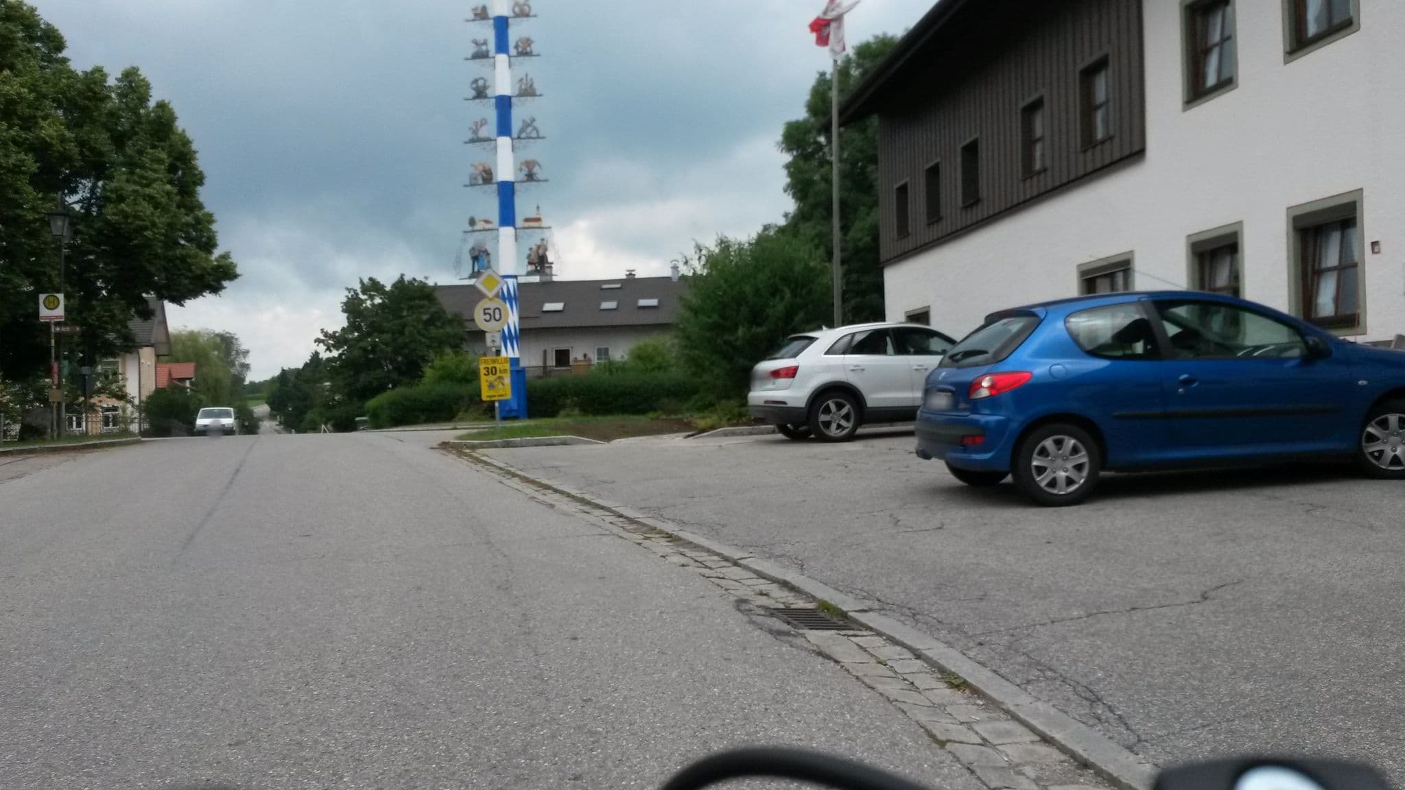 Street view near Gehrlein Hans, Höslwang — © rausk (CC BY-SA · Mapillary)