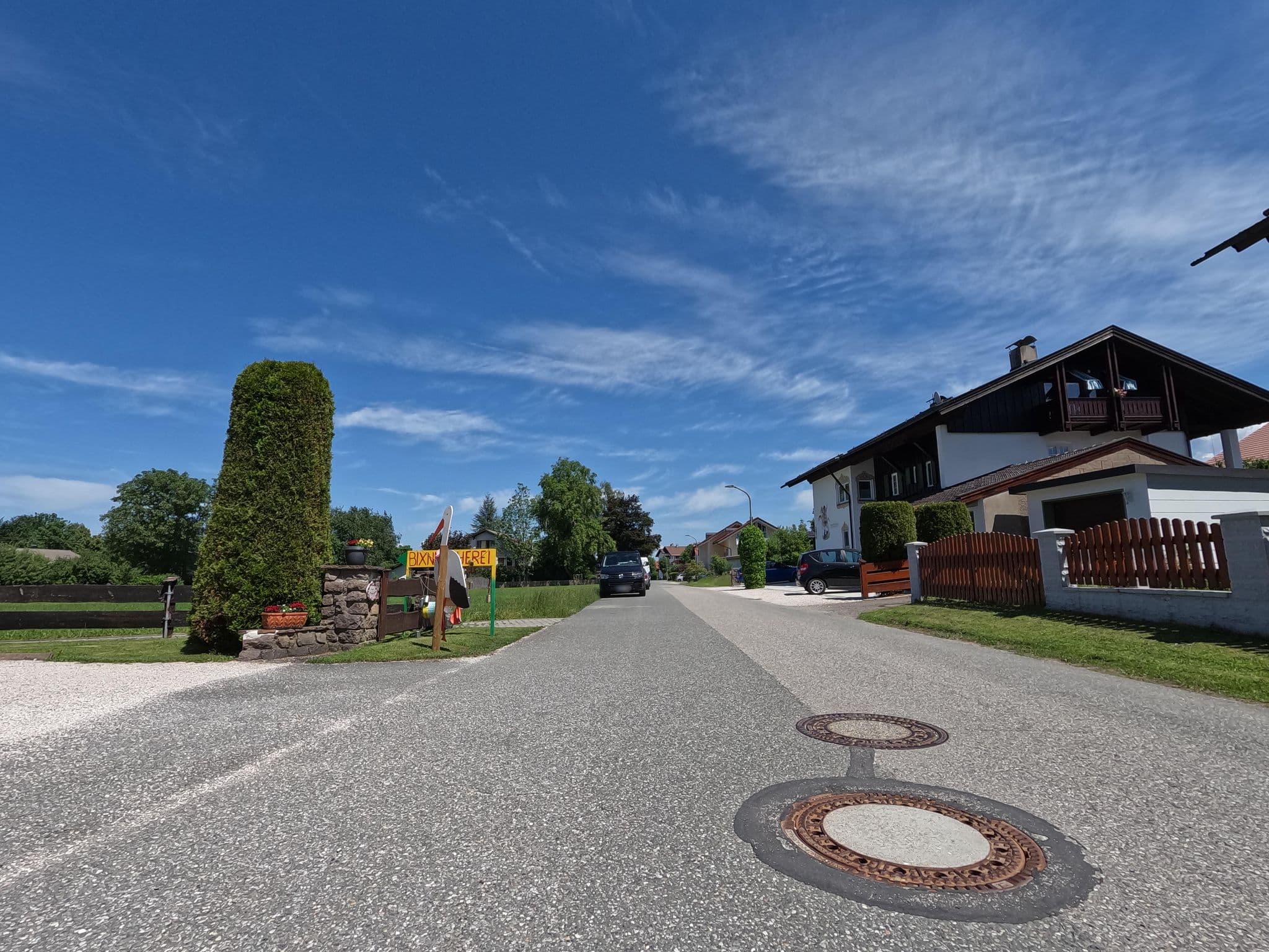 Street view near Ferienwohnungen Sonja, Bernau am Chiemsee — © natebus (CC BY-SA · Mapillary)