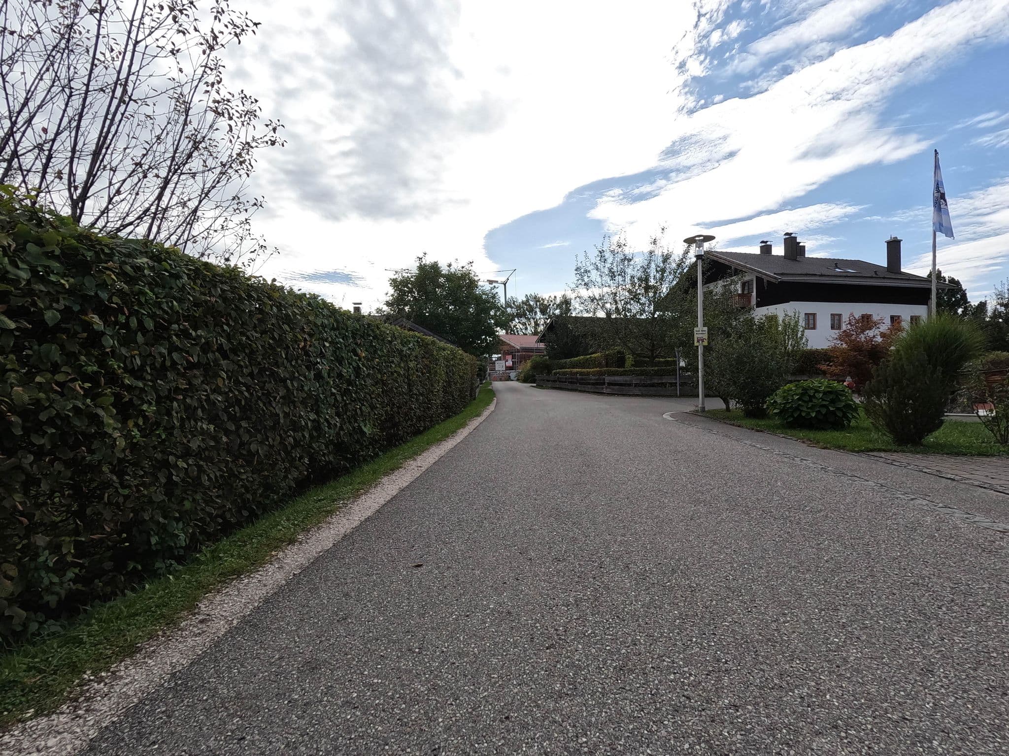 Street view near Alte Gendamerie, Übersee — © natebus (CC BY-SA · Mapillary)