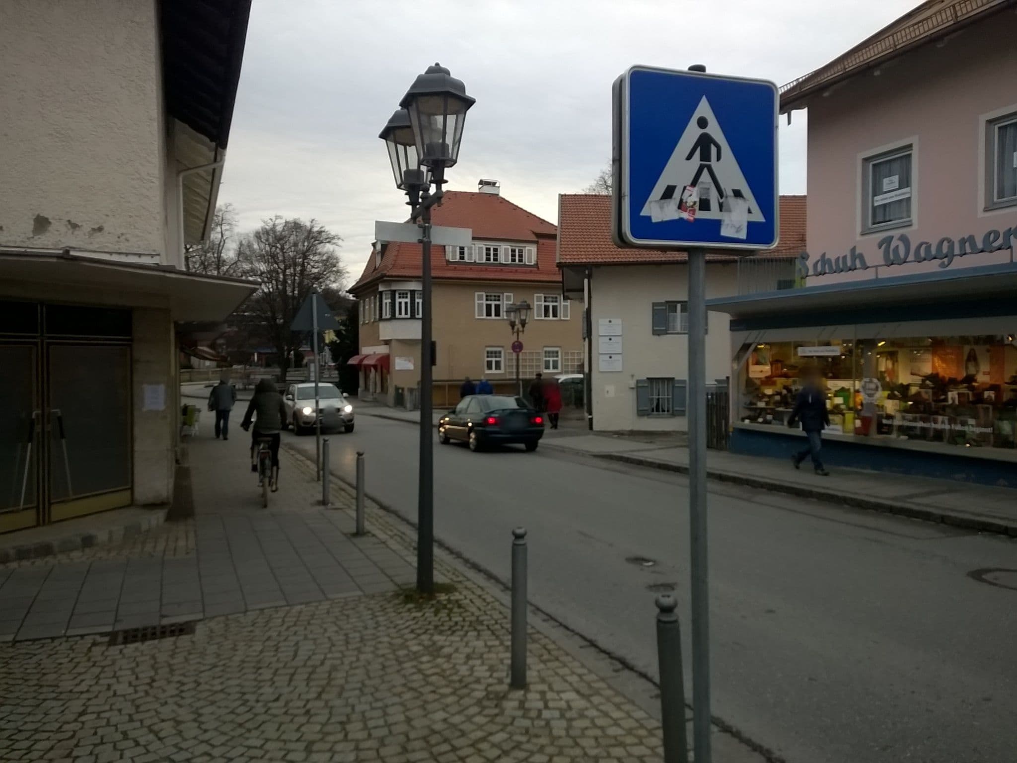 Street view near Heller Heiri Ferienappartementvermietung, Bad Aibling — © onkeljoz (CC BY-SA · Mapillary)