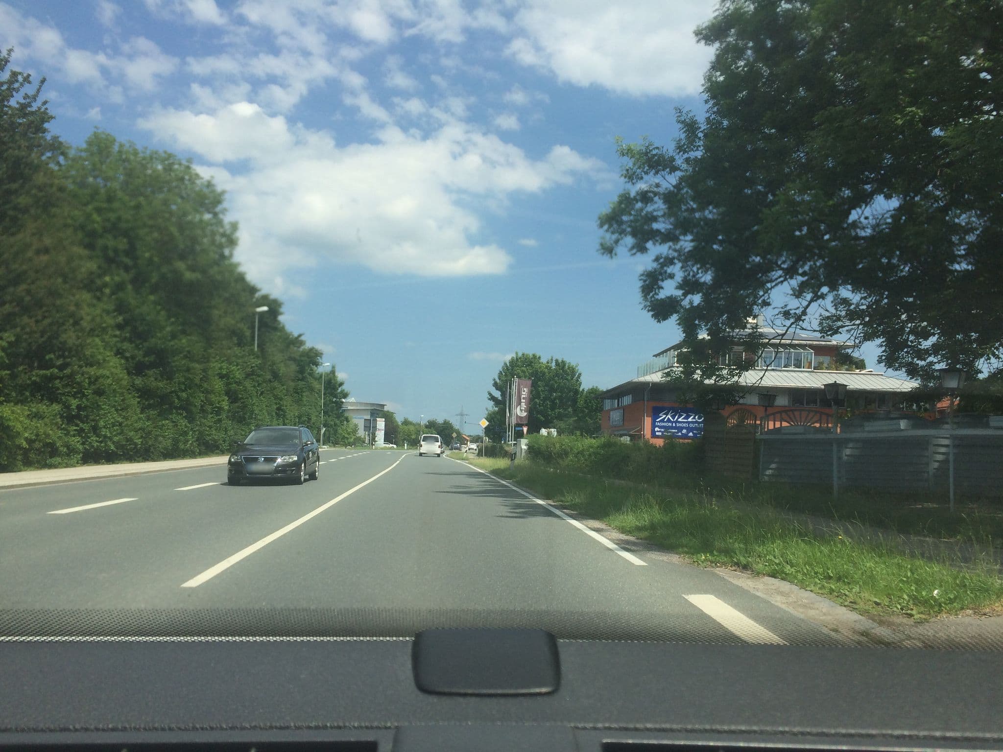 Street view near Hotel Zur Post Kolbermoor, Kolbermoor — © omba (CC BY-SA · Mapillary)