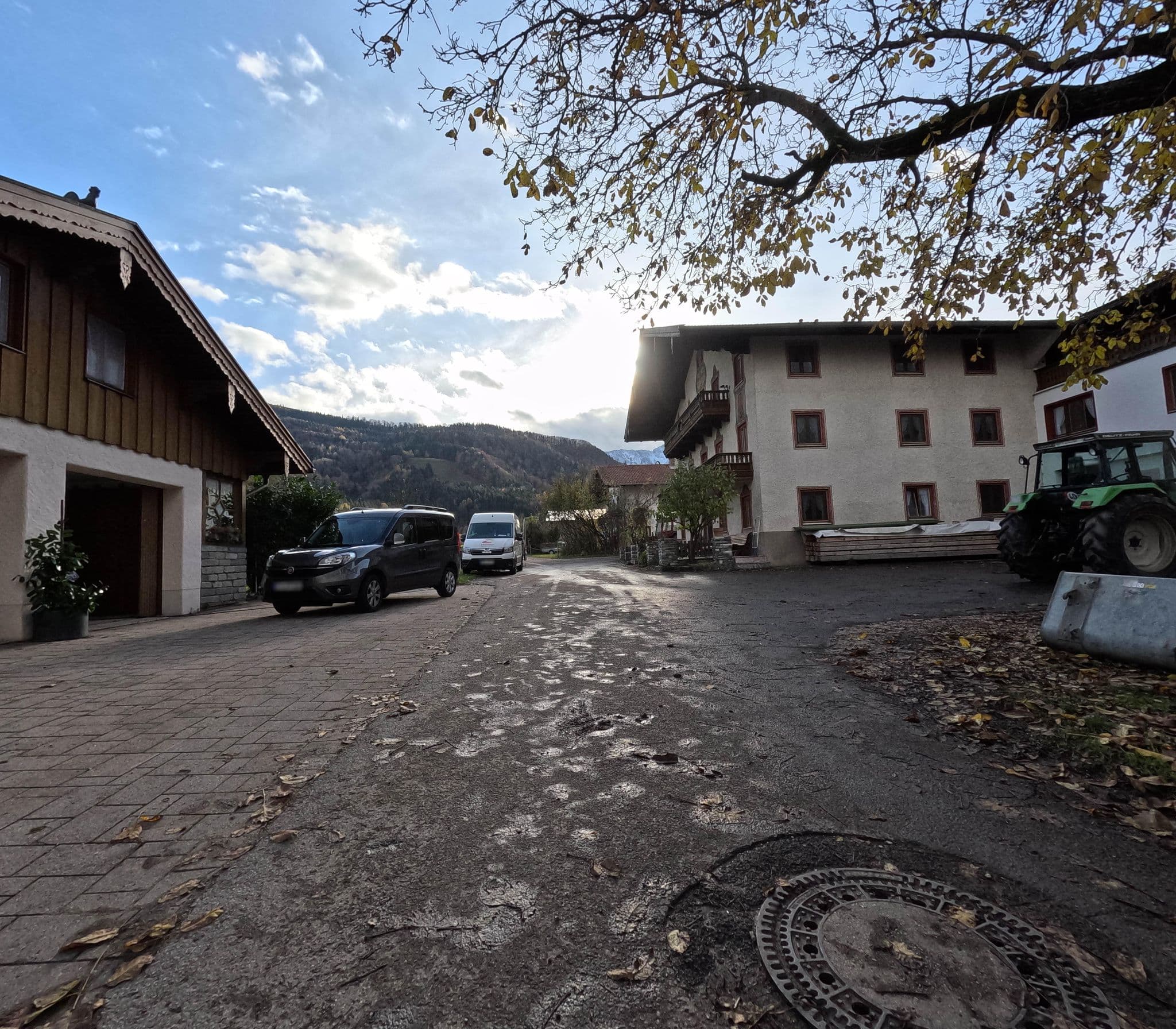 Street view near Pension Dampfhof, Siegsdorf — © natebus (CC BY-SA · Mapillary)