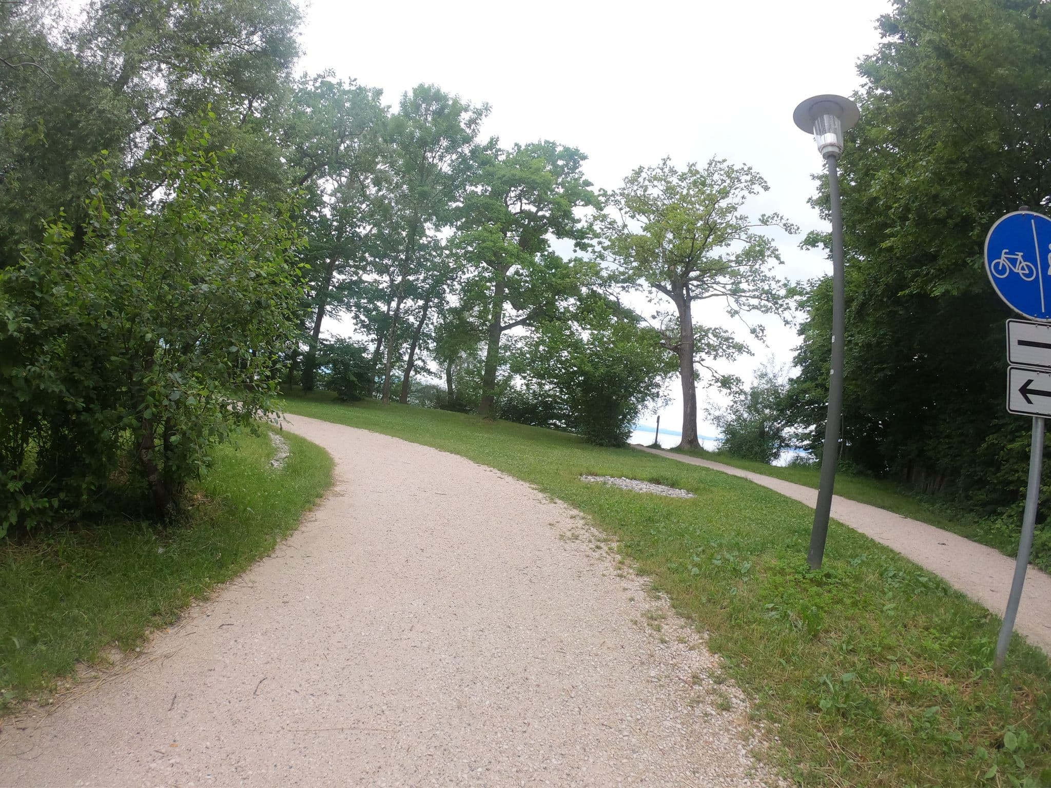Street view near Hotel Chiemgauhof am Chiemsee, Übersee — © natebus (CC BY-SA · Mapillary)
